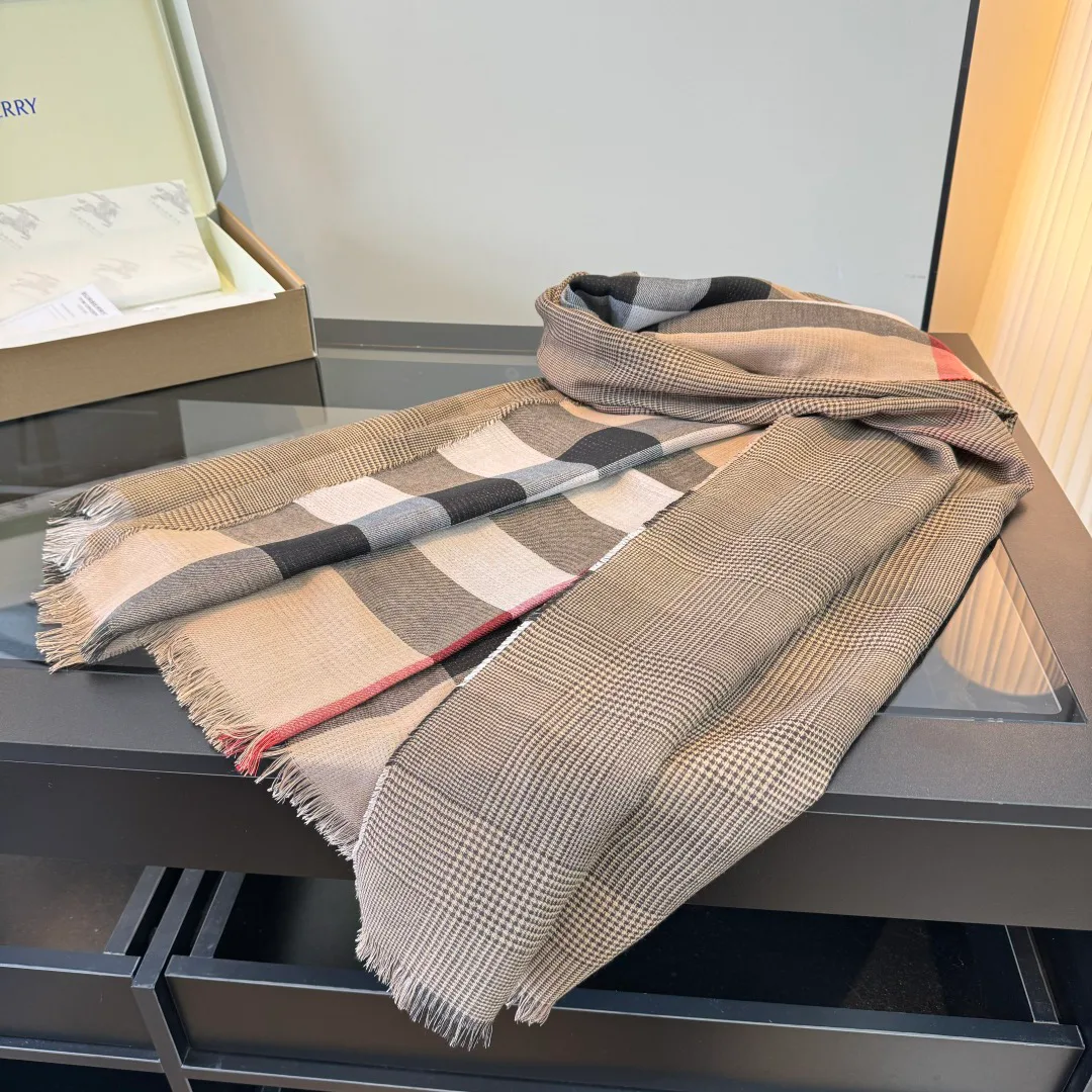 Scarves BURBERRY 18003237