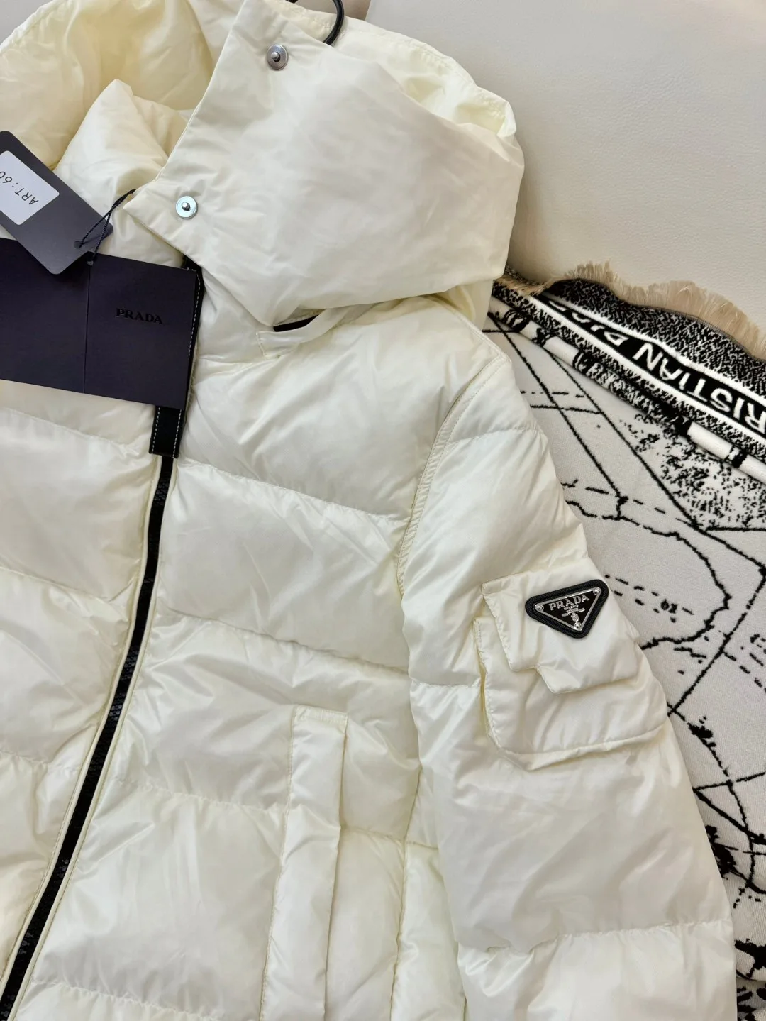 Women's Jackets And Down Jackets PRADA 17910124