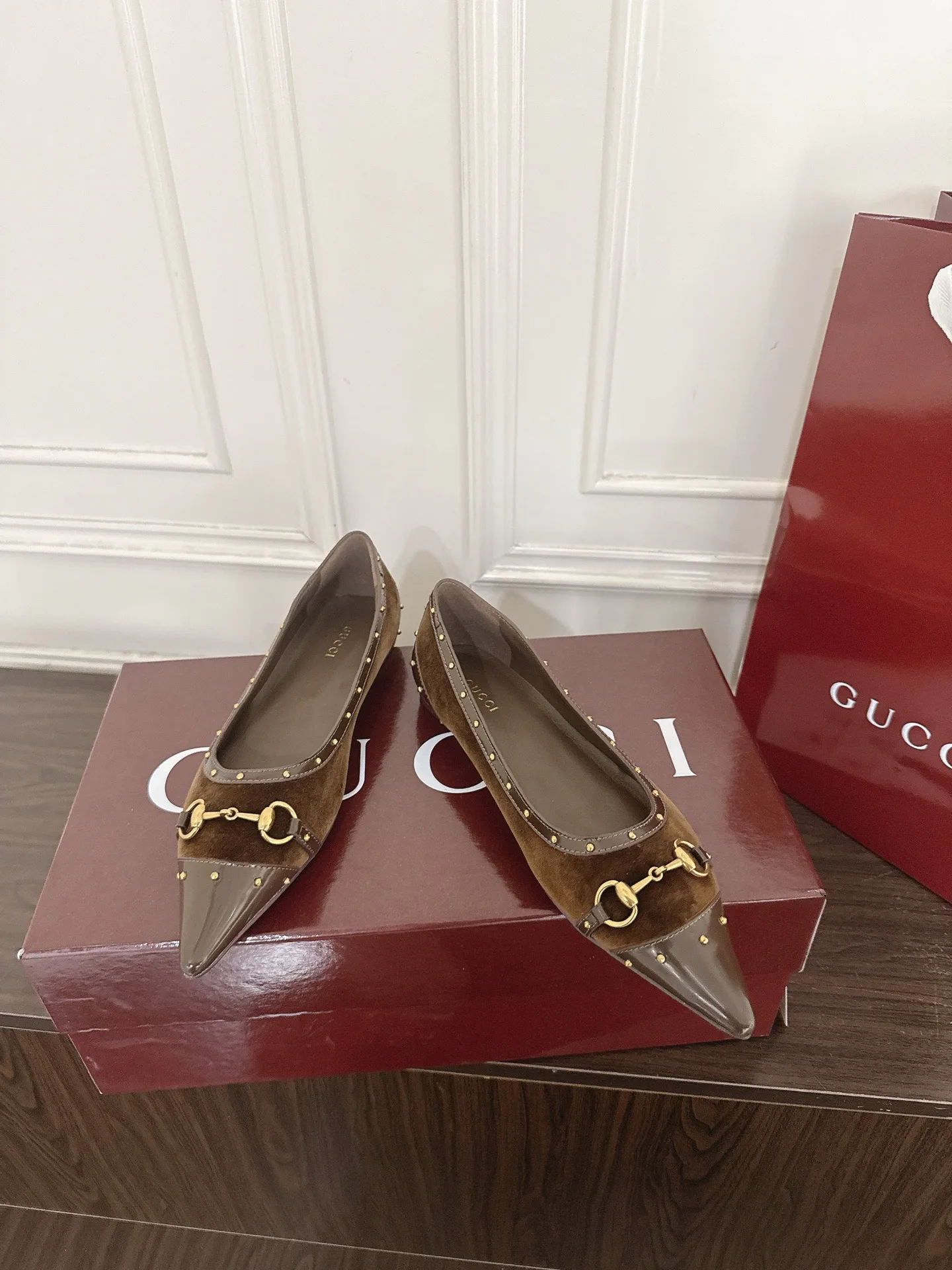 Women's Ballet Flats GUCCI 18135567