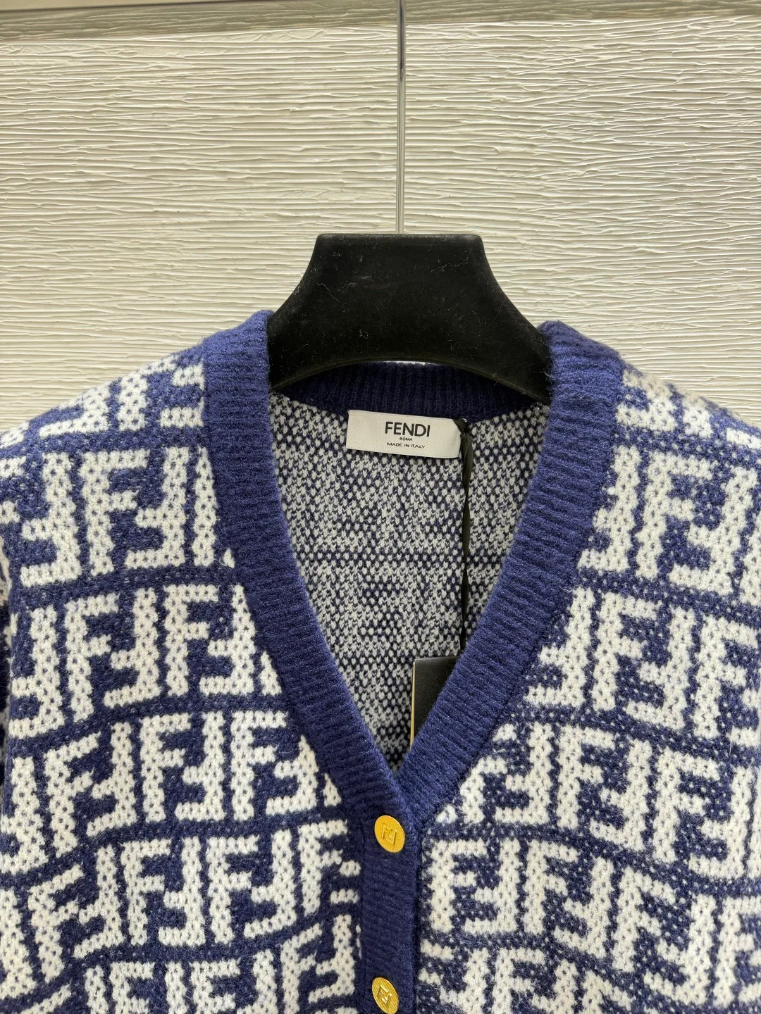 Women's Jumpers And Sweaters FENDI 18021901