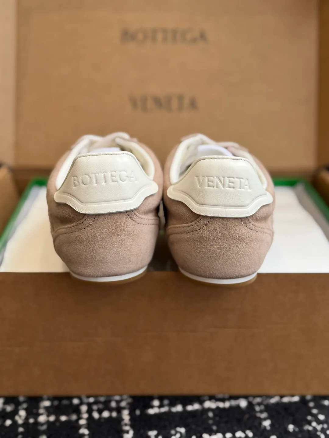 Women's Sneakers BOTTEGA VENETA 18260312
