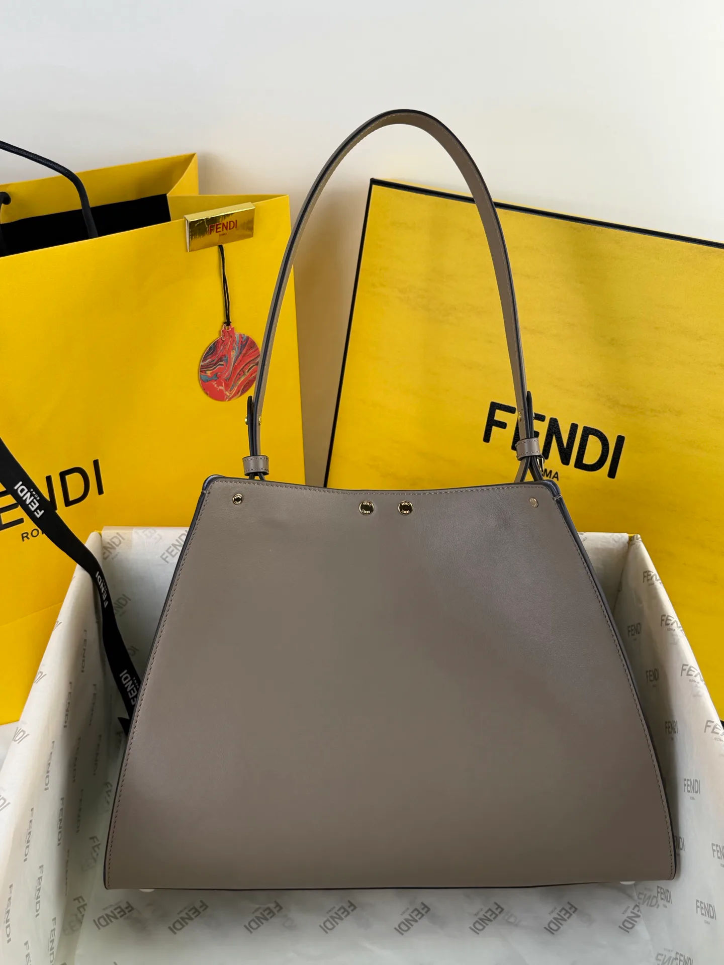 Women's Classic Handbags FENDI 17901907