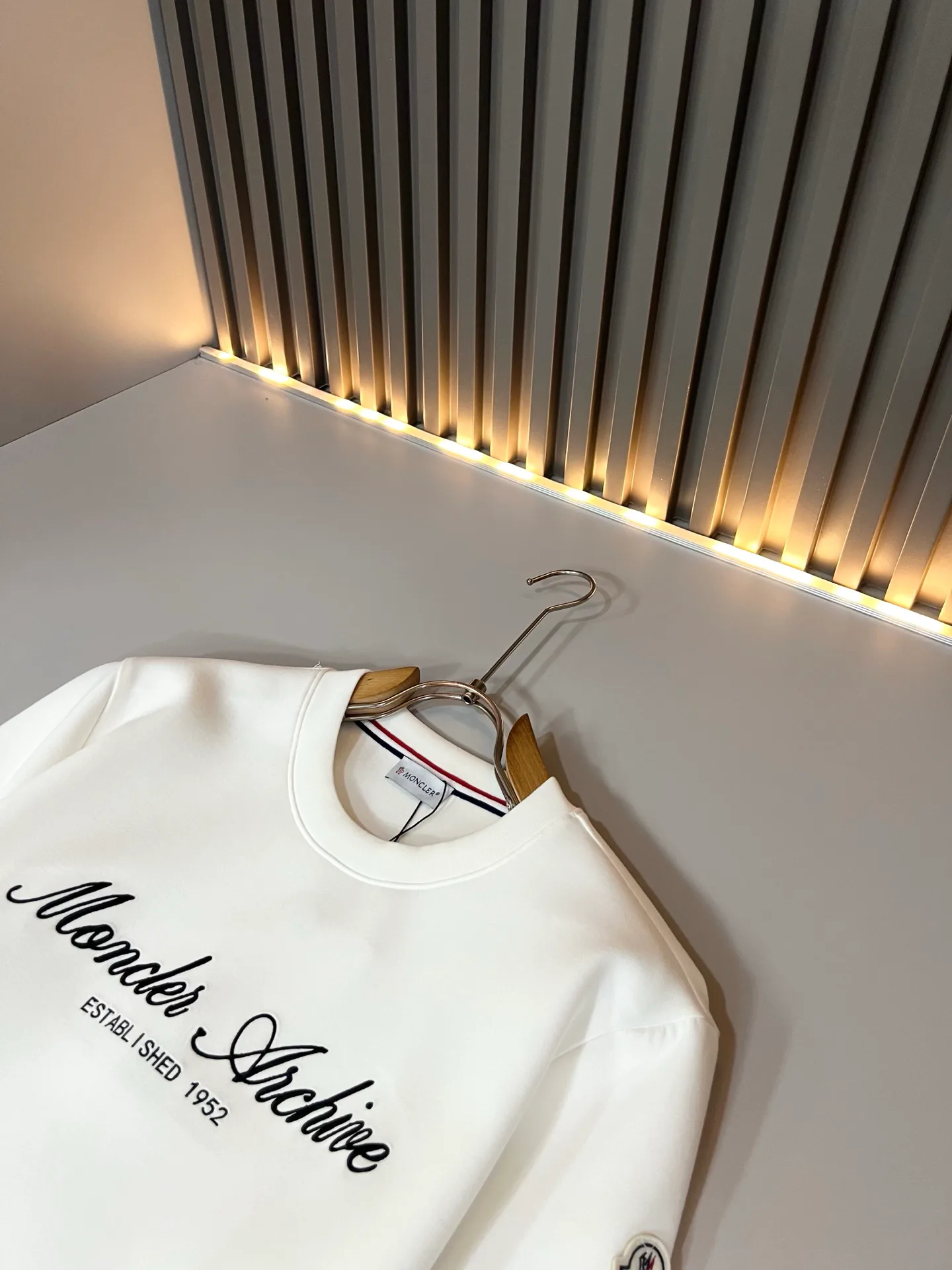 Men's T-Shirts MONCLER 18081256