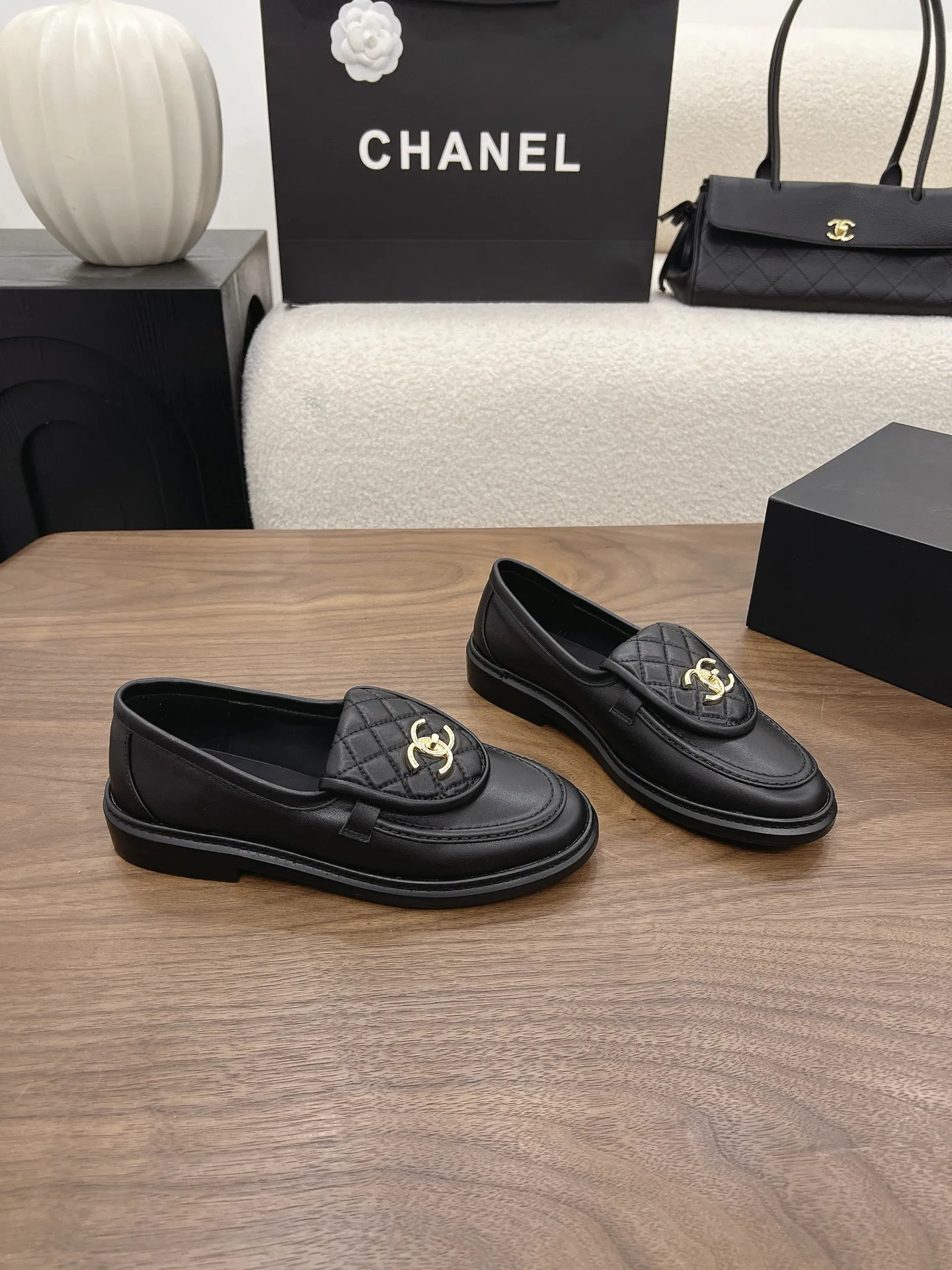 Women's Loafers And Moccasins CHANEL 17303663