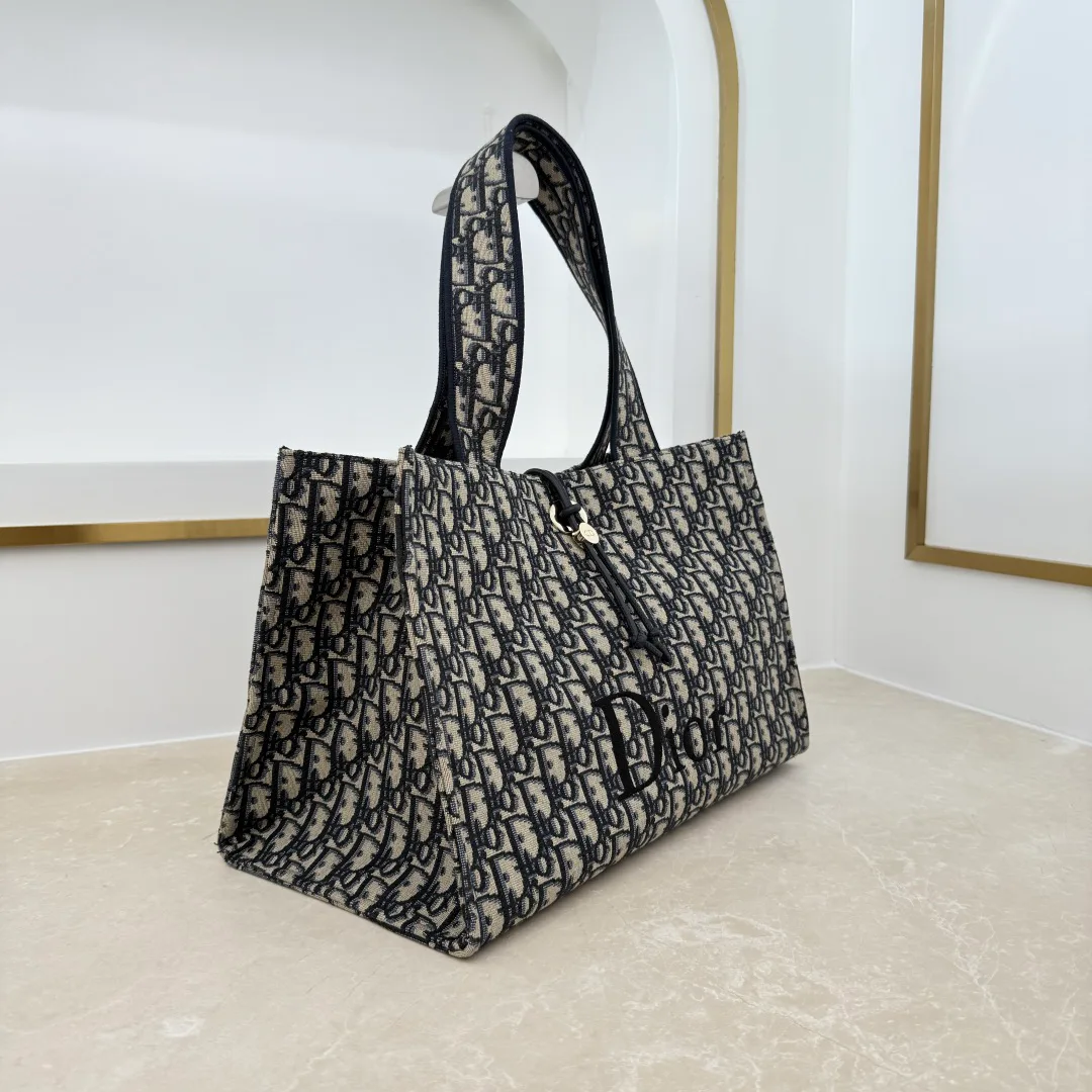 Women's Classic Handbags CHRISTIAN DIOR 17920072