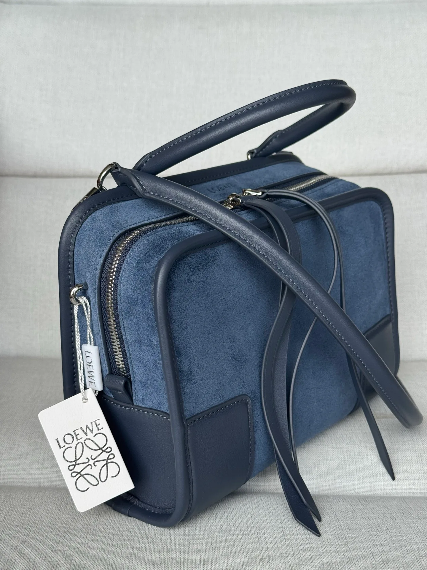 Women's Classic Handbags LOEWE 18532708