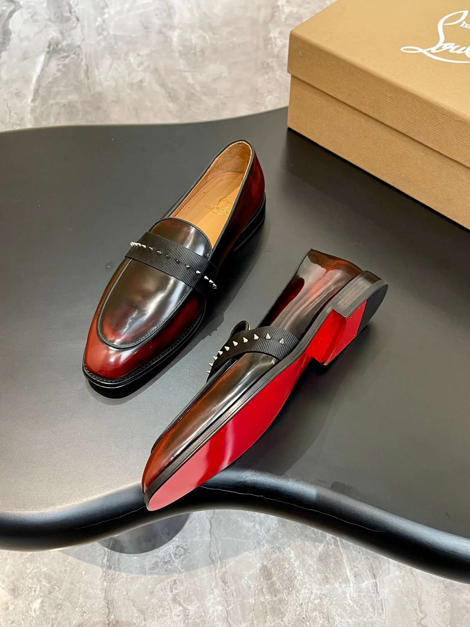 Men's Loafers And Dress Shoes CHRISTIAN LOUBOUTIN 18117258