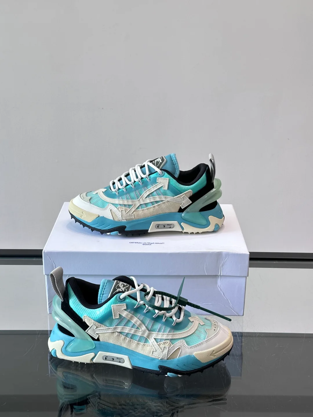 Women's Sneakers OFF-WHITE 17689325