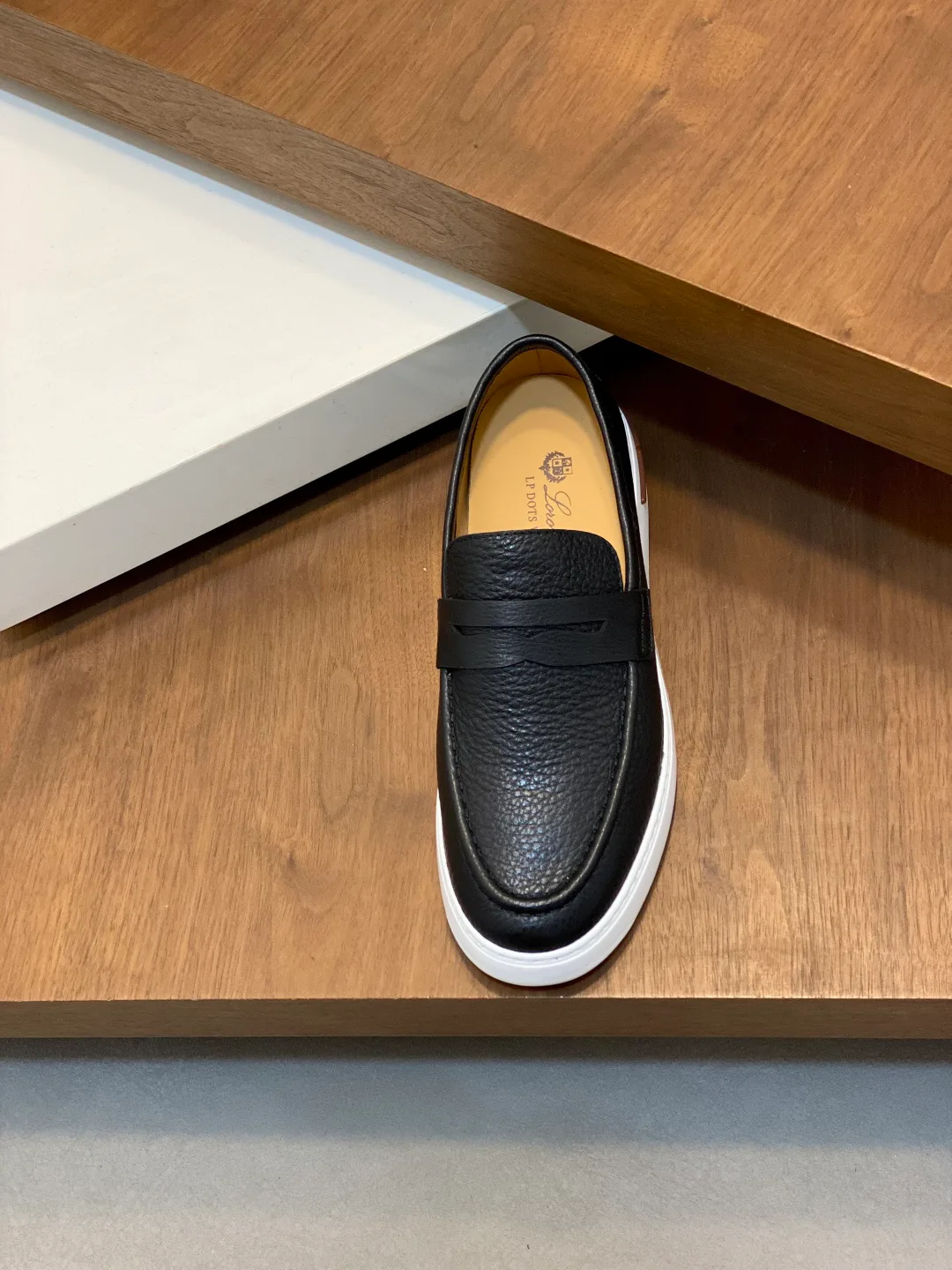 Men's Loafers And Dress Shoes LORO PIANA 18079012