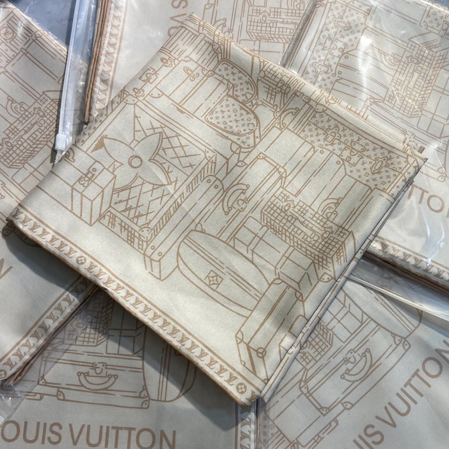 Silk Scarves LOUIS VUITTON 17608793