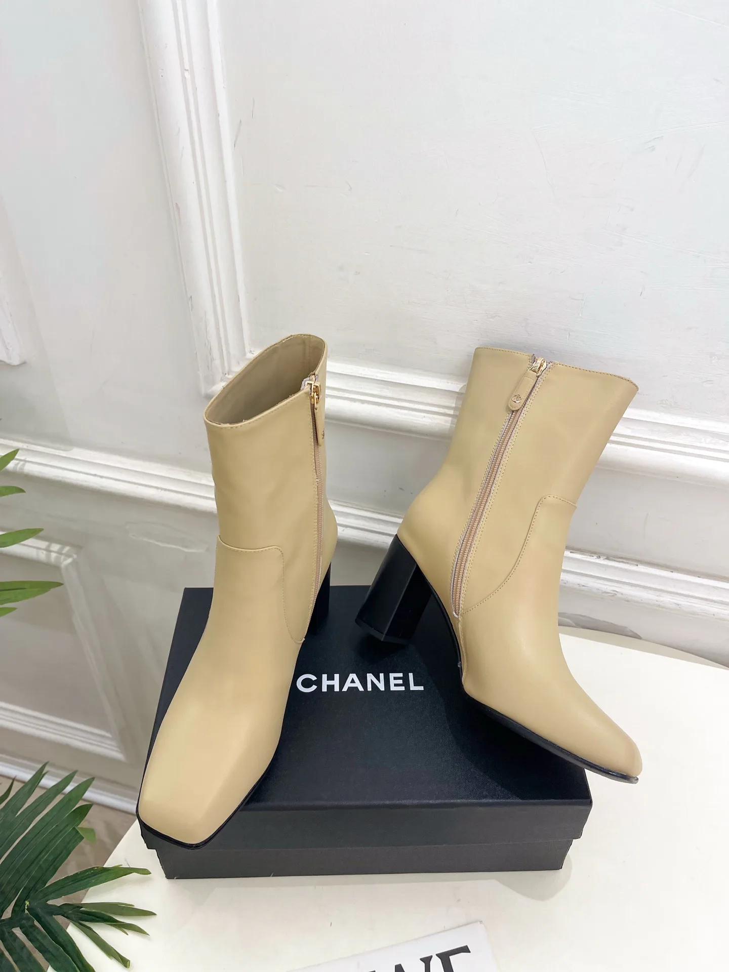Women's Booties CHANEL 18143156