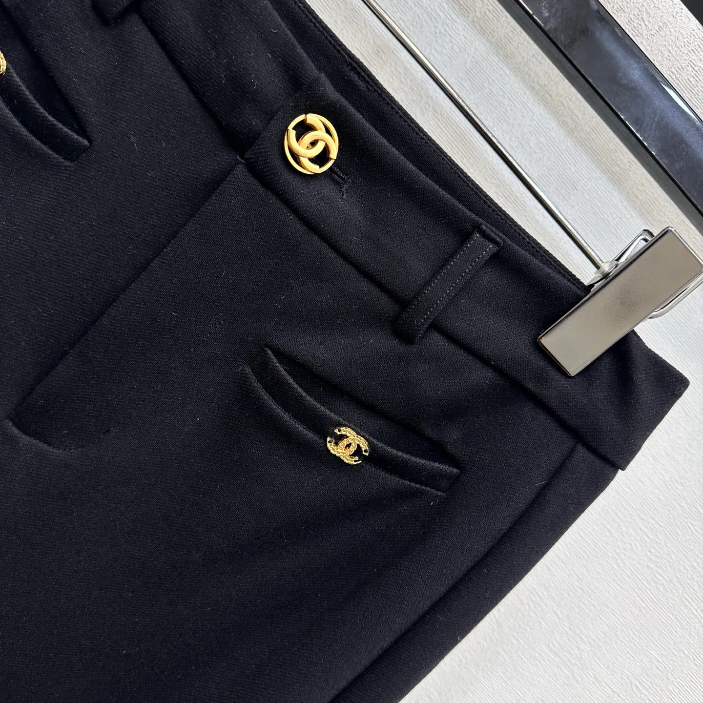 Women's Trousers CHANEL 18023242