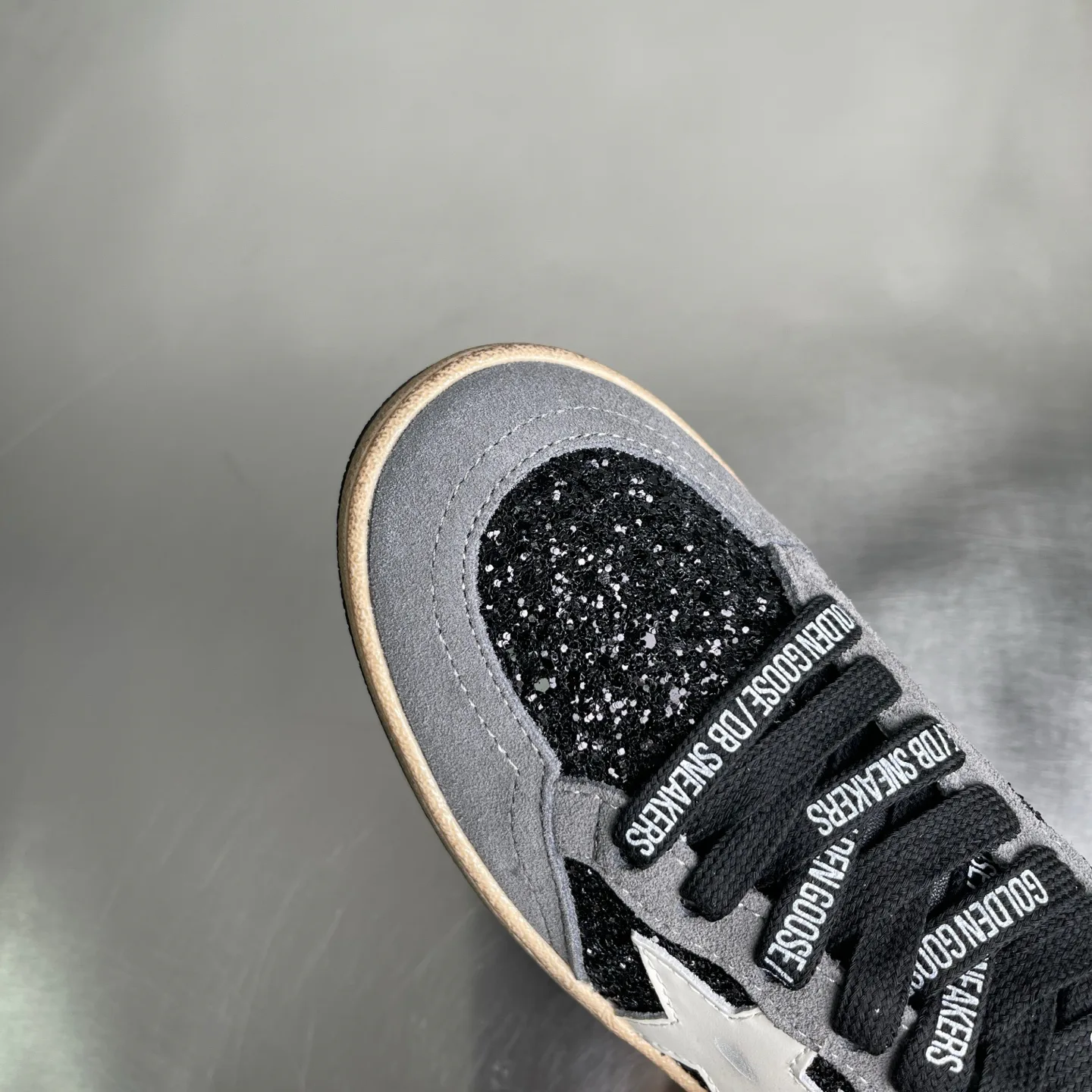 Women's Sneakers GOLDEN GOOSE 18039608