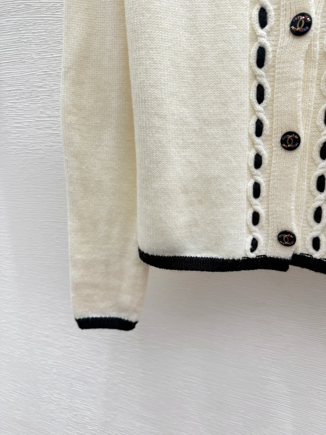 Women's Jumpers And Sweaters CHANEL 18185292