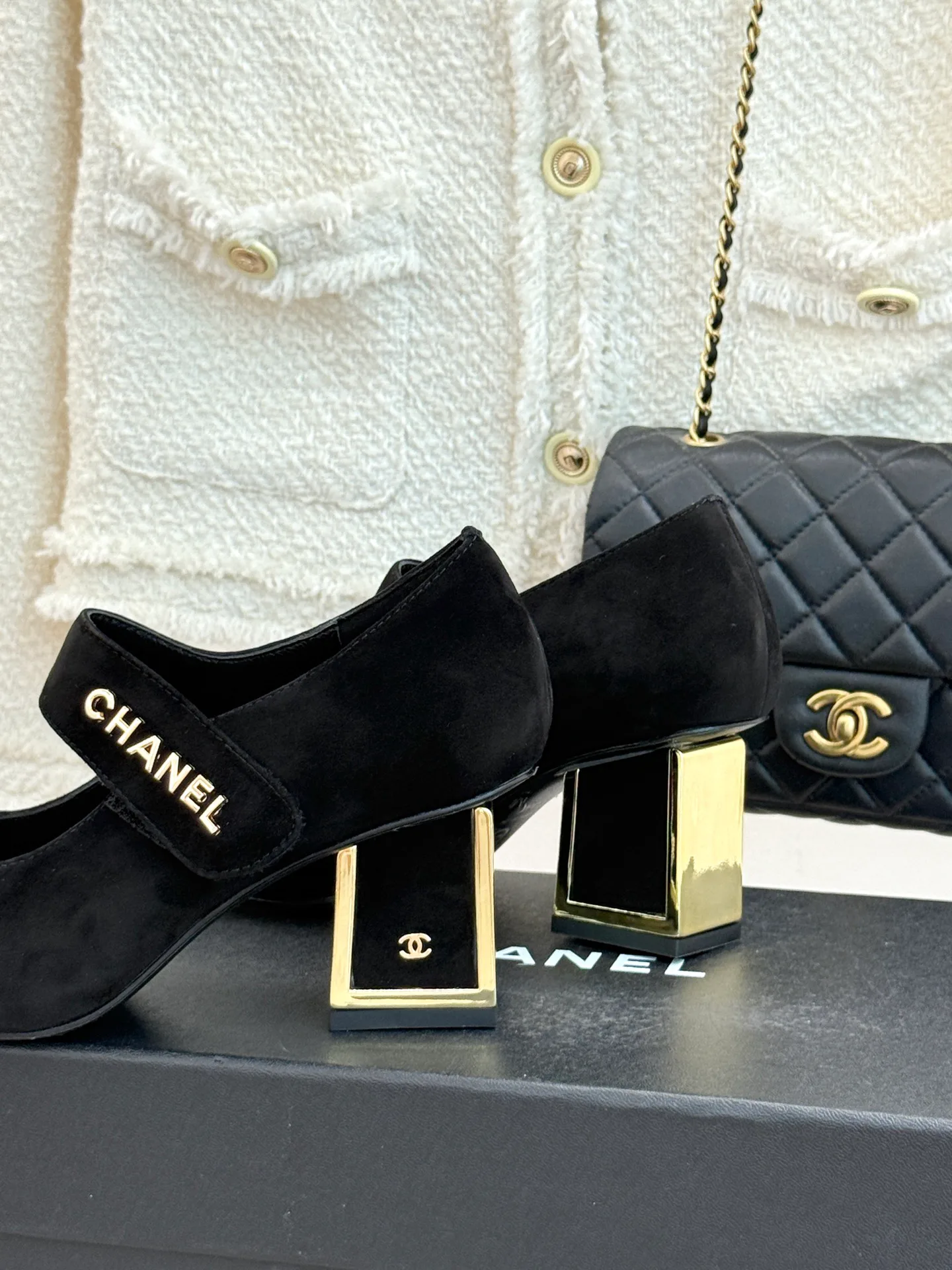 Women's Heels CHANEL 18092666
