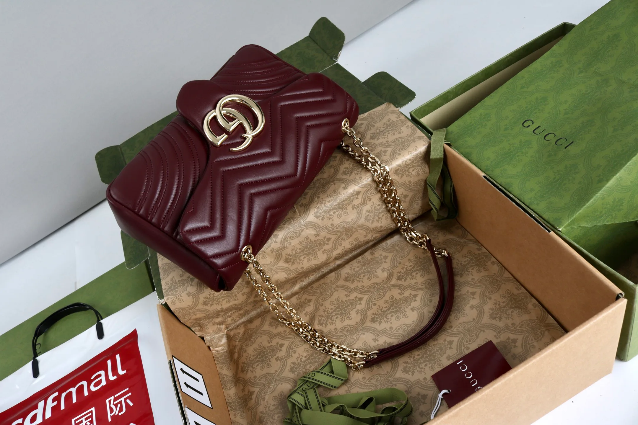 Women's Classic Handbags GUCCI 18223238