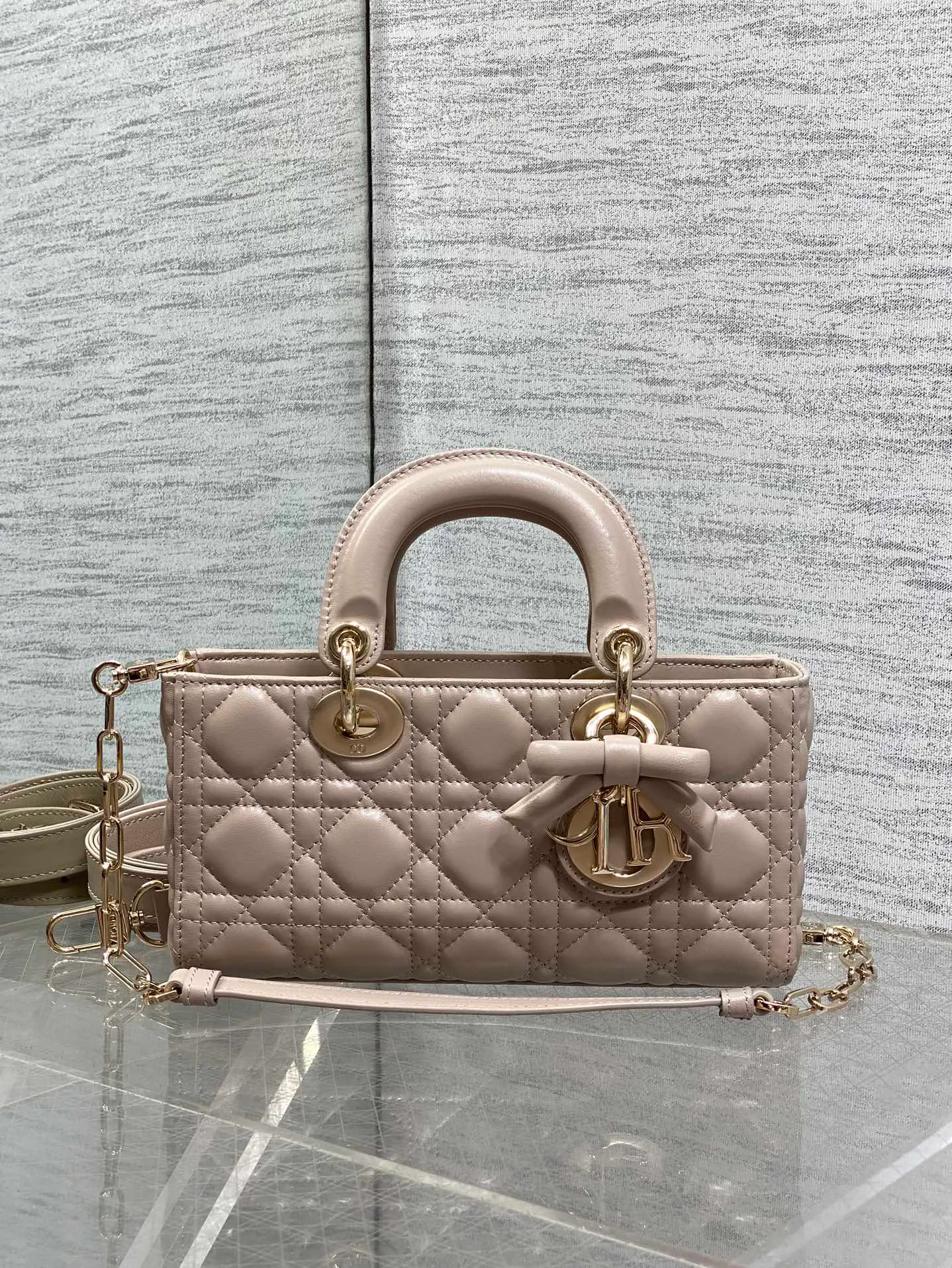 Women's Classic Handbags CHRISTIAN DIOR 18392908