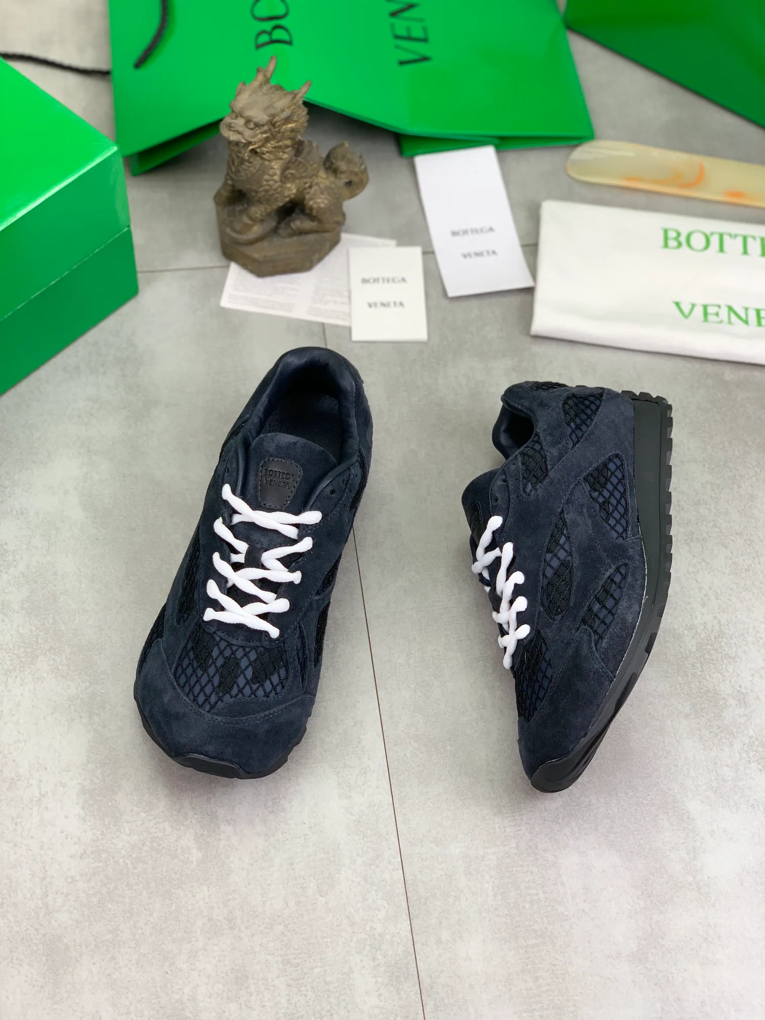 Women's Sneakers BOTTEGA VENETA 18365183