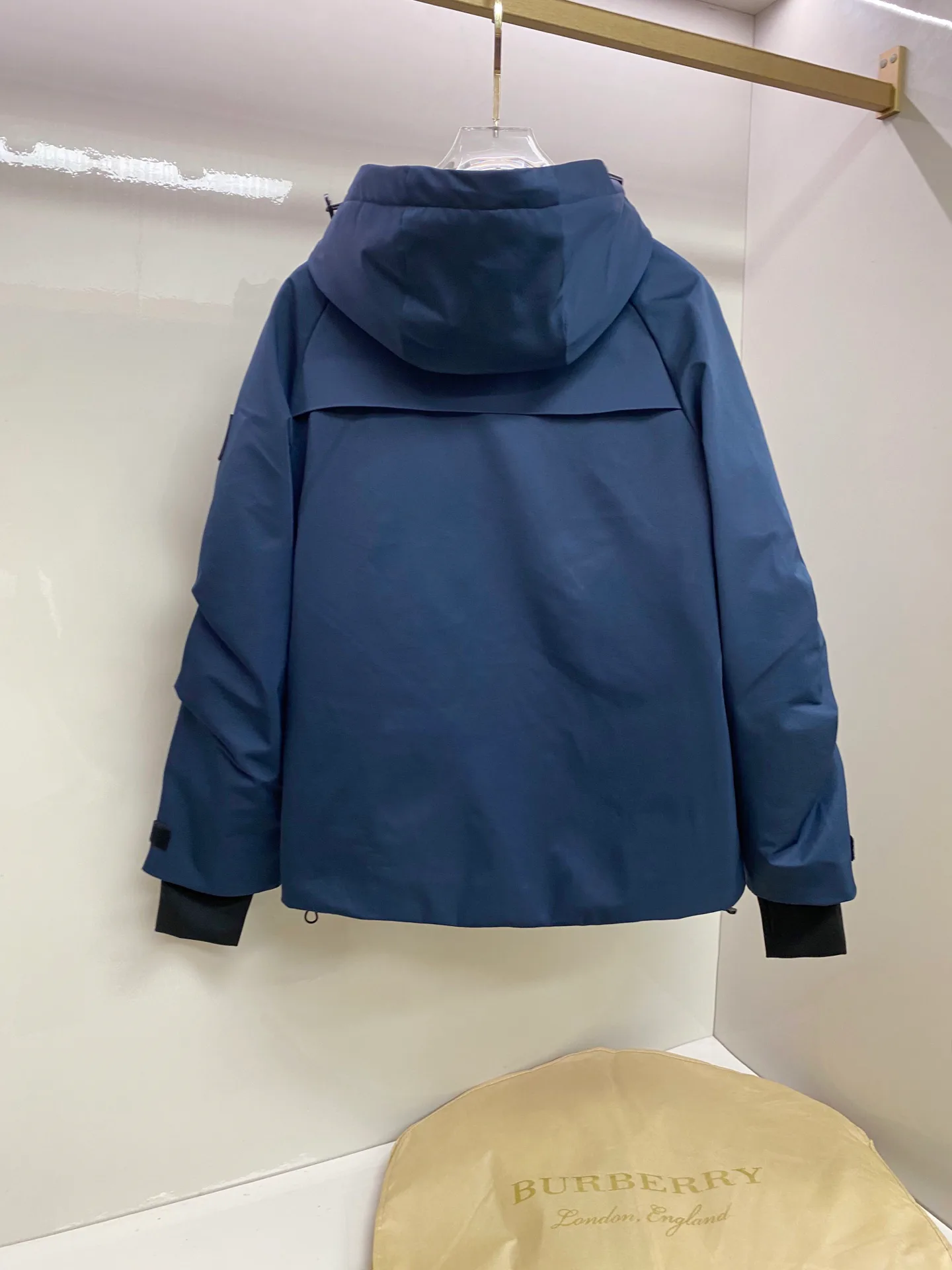 Men's Jackets And Down Jackets MONCLER 18029215