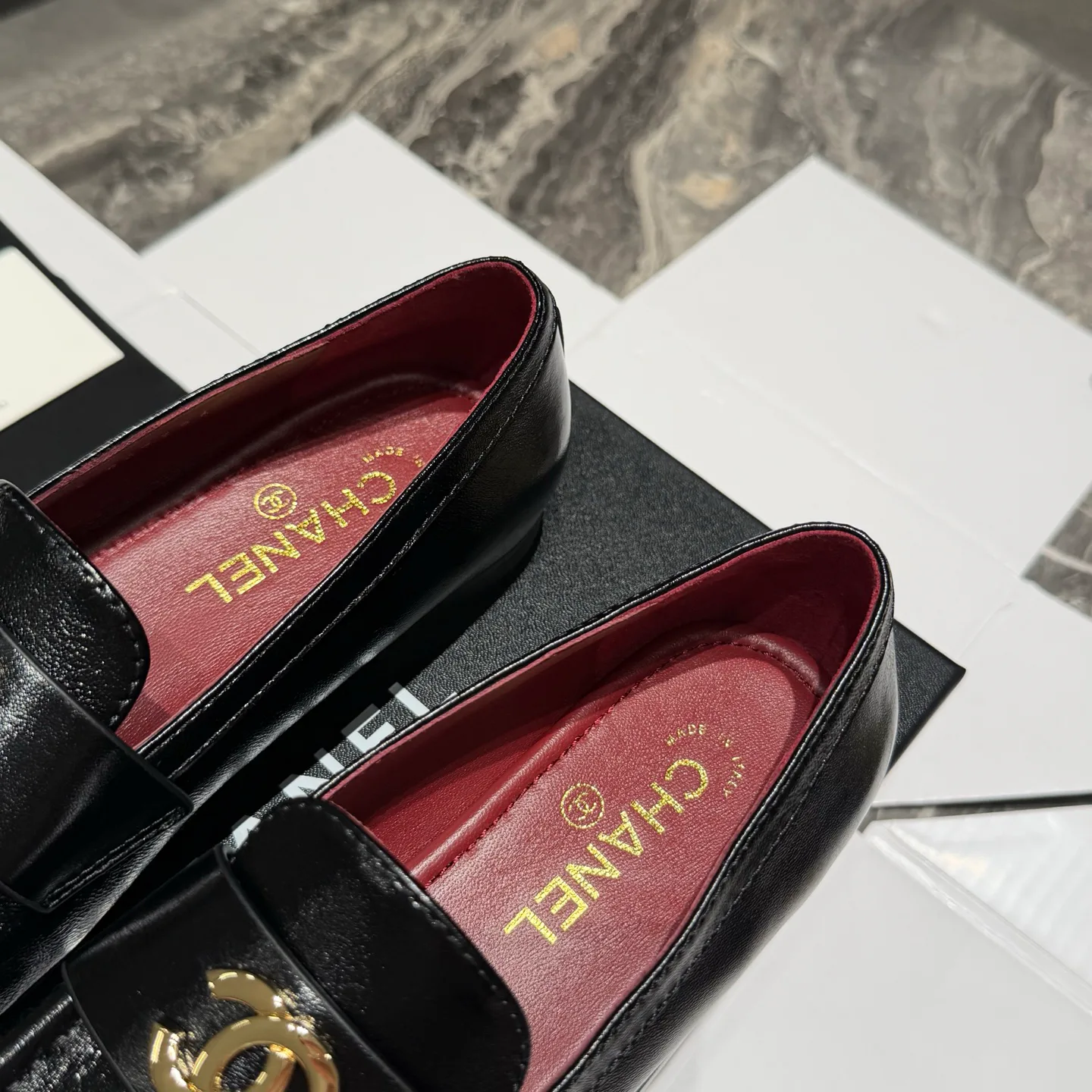 Women's Loafers And Moccasins CHANEL 18121294