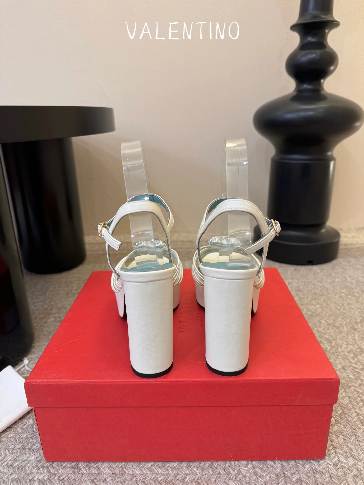 Women's Open-Toe Sandals VALENTINO 17396955