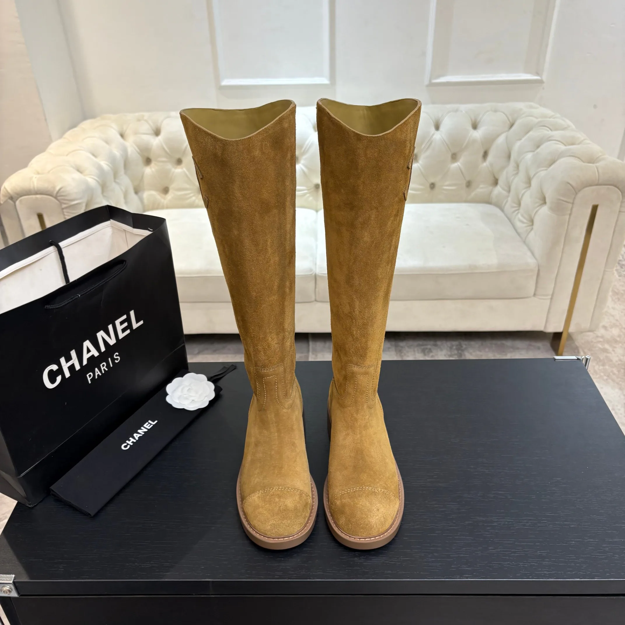 Women's Boots CHANEL 18062787