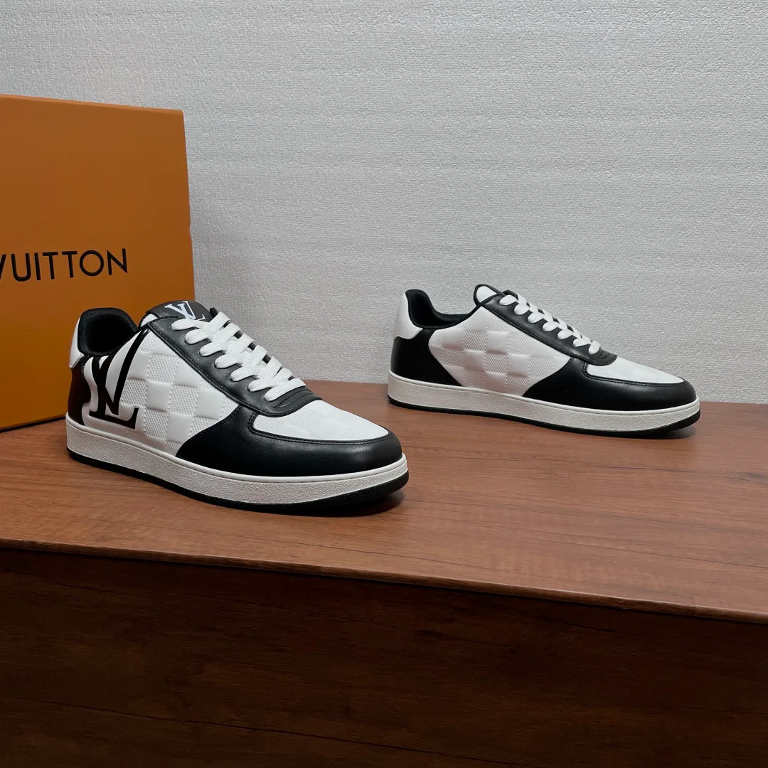 Men's Sneakers LOUIS VUITTON 18197827