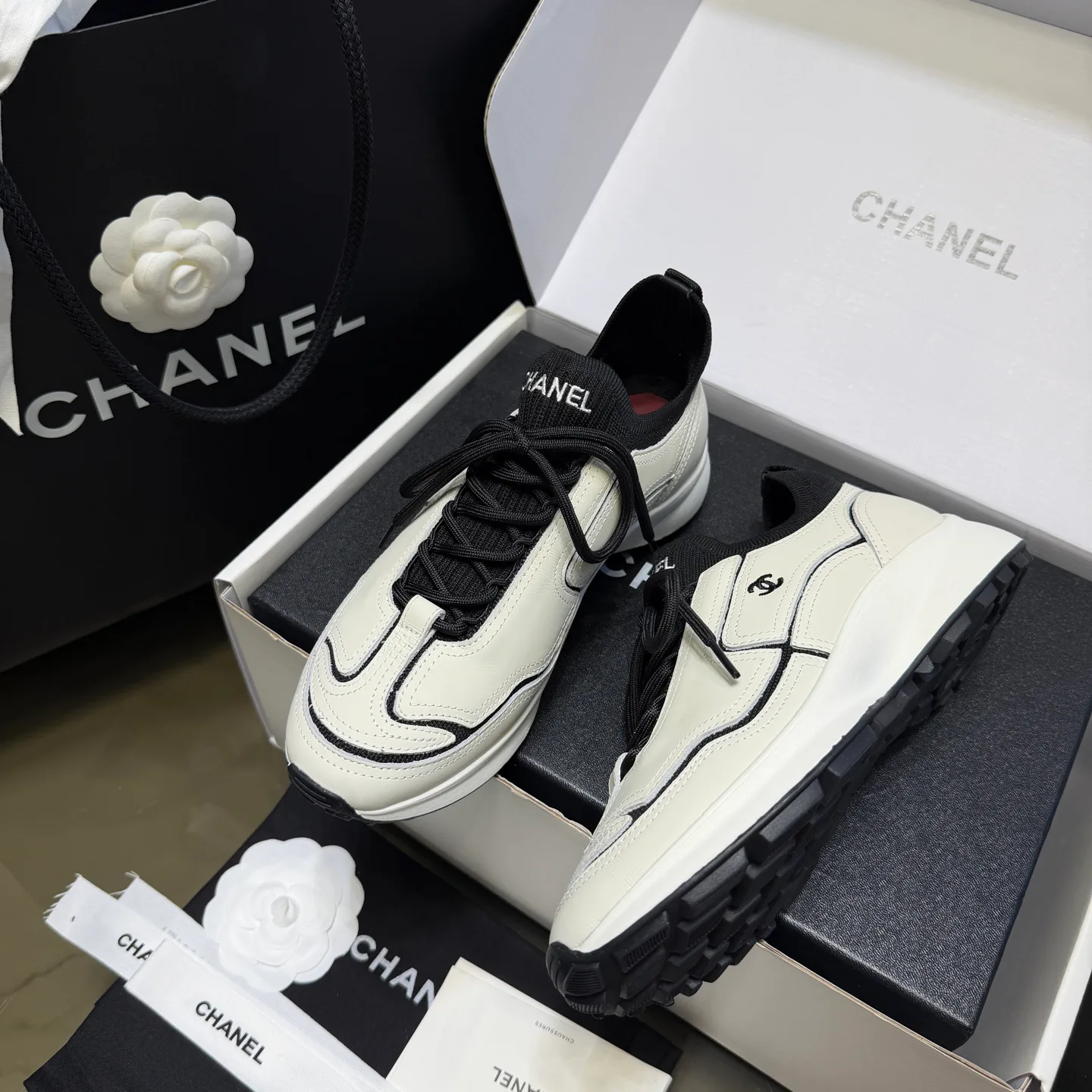 Women's Sneakers CHANEL 17877253
