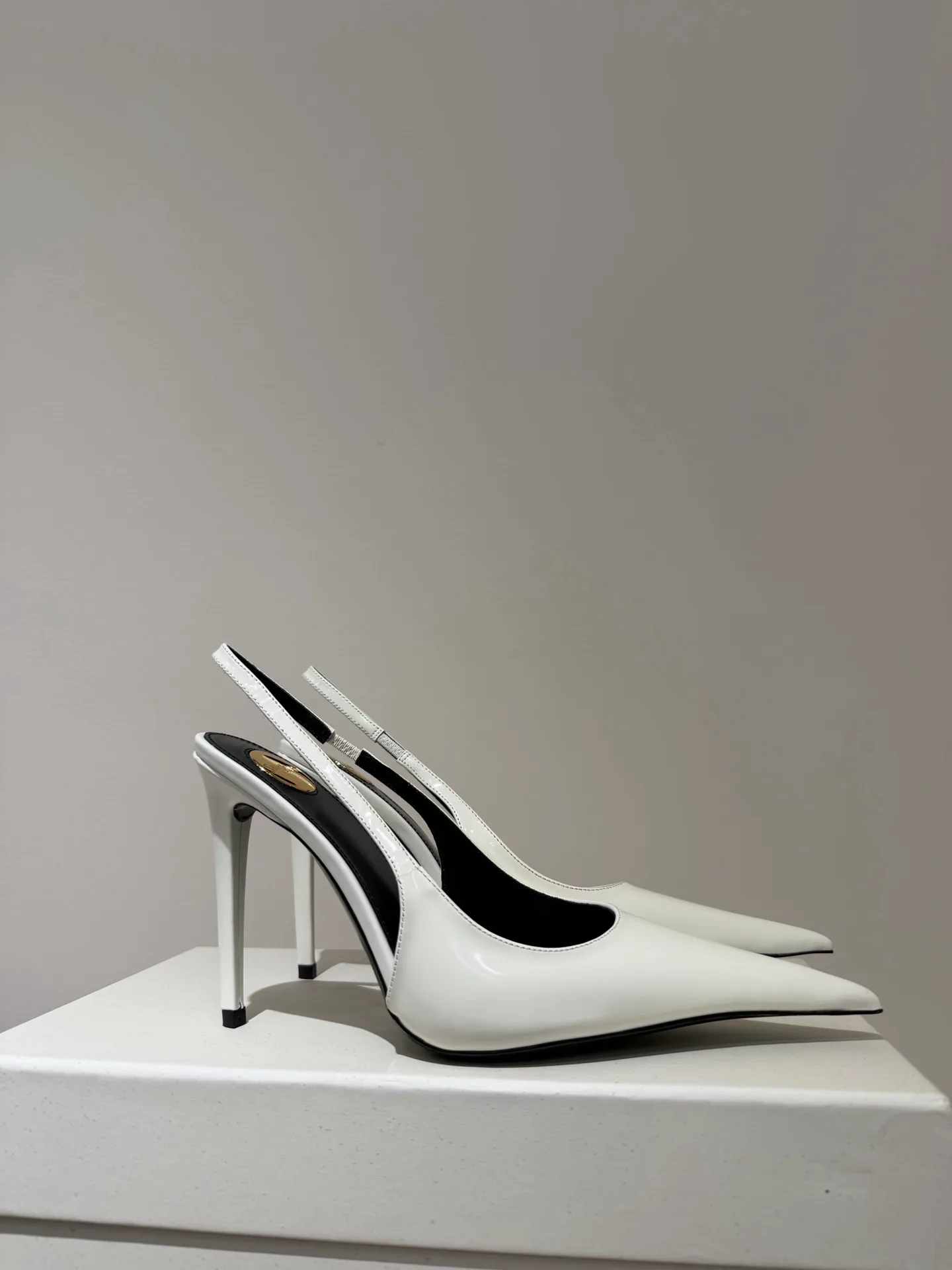 Women's Heels SAINT LAURENT 17430069