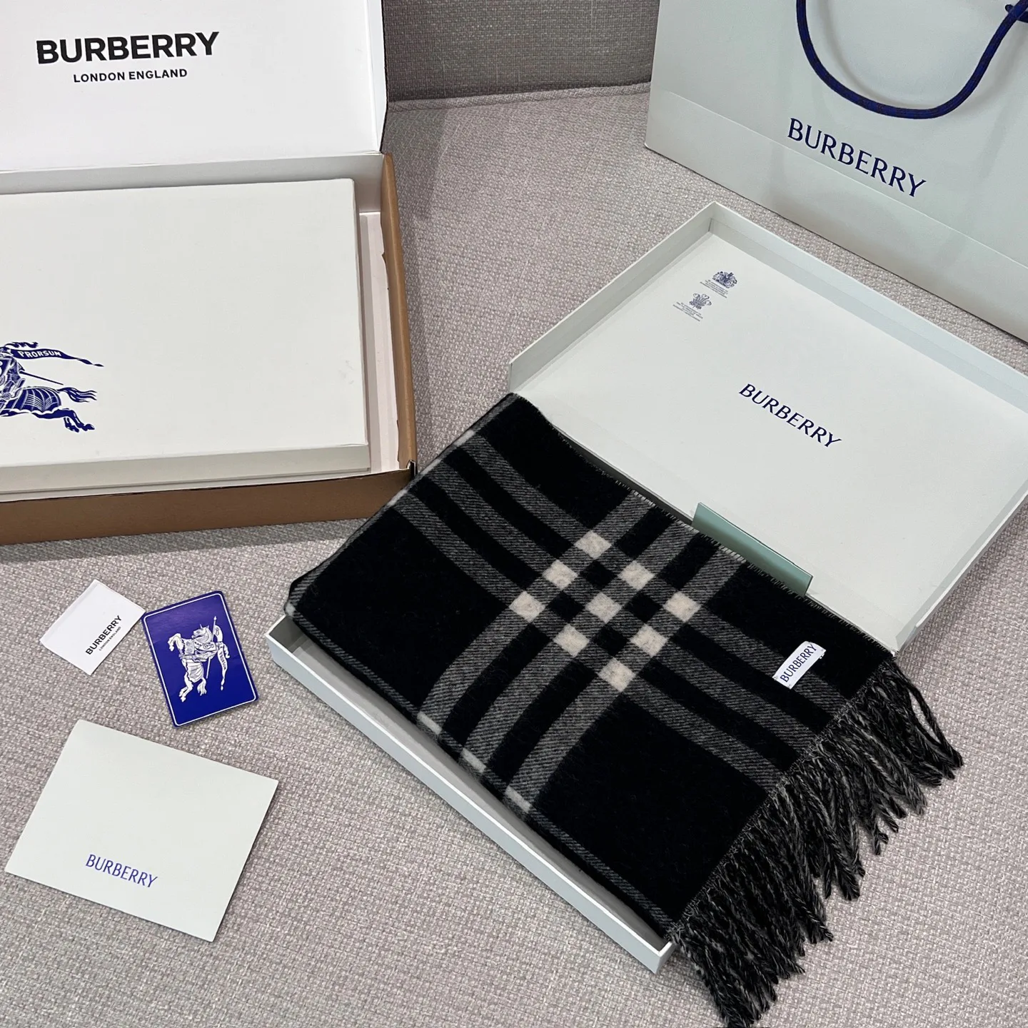 Scarves BURBERRY 17945491