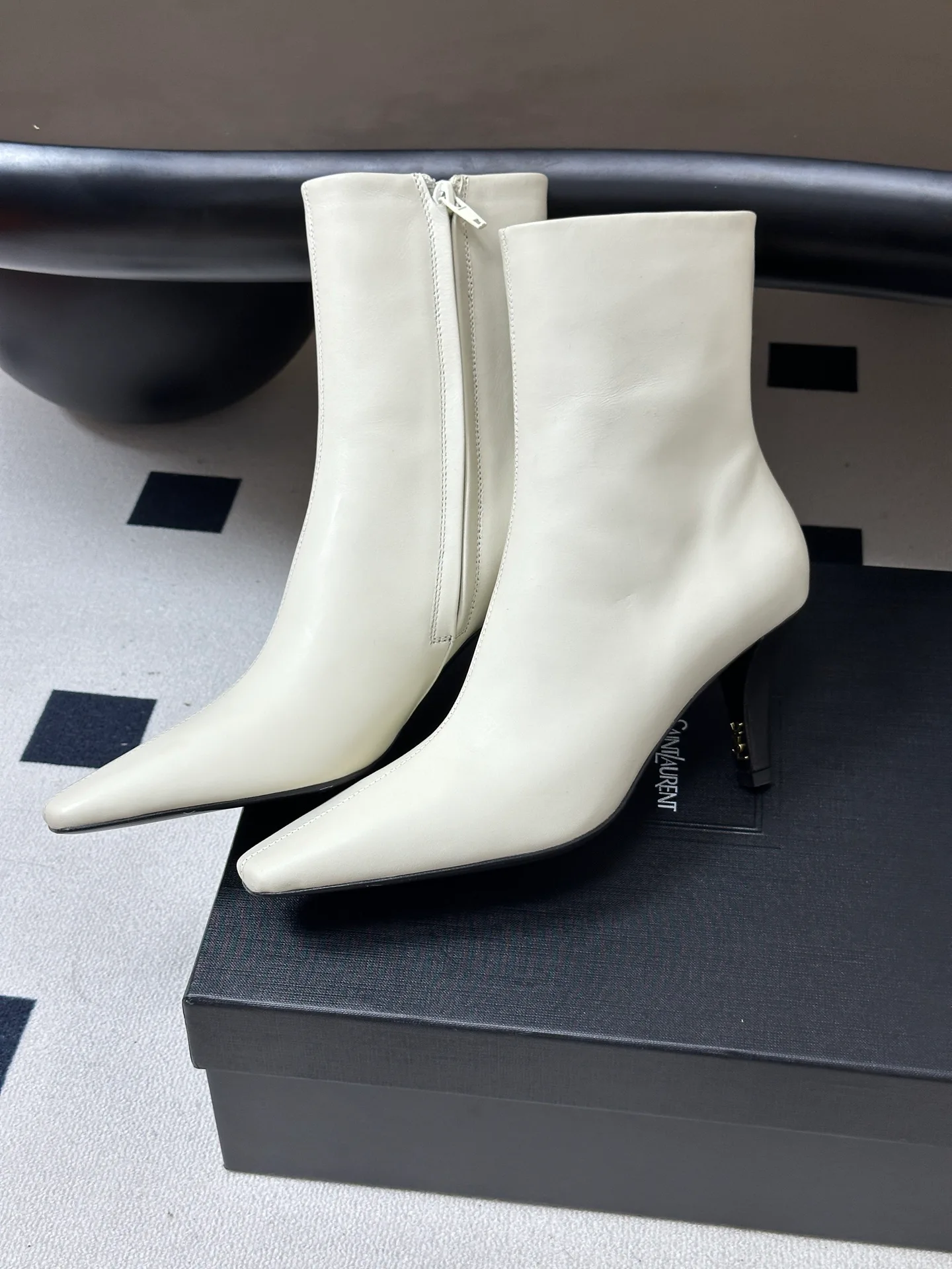 Women's Booties SAINT LAURENT 18492621
