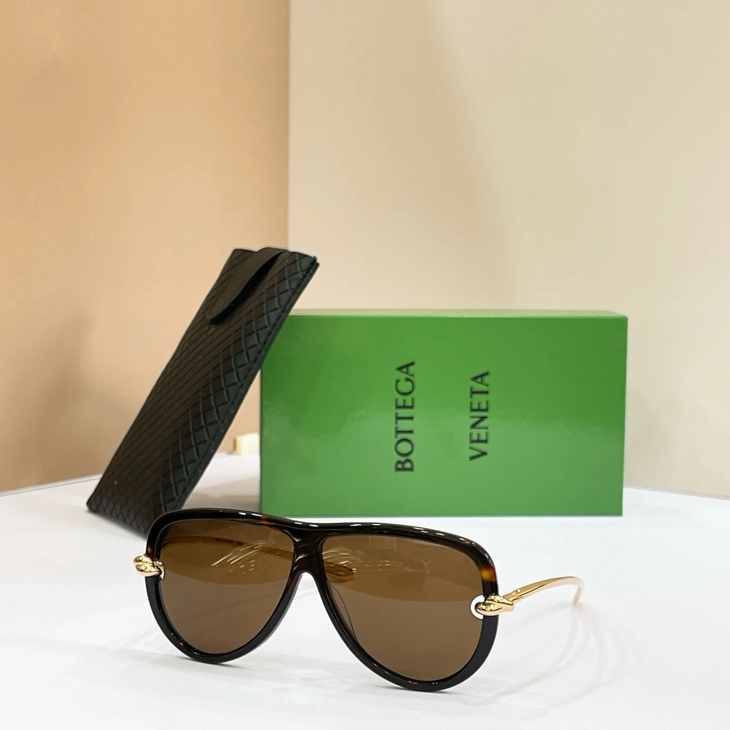 Glasses BOTTEGA VENETA 17495889