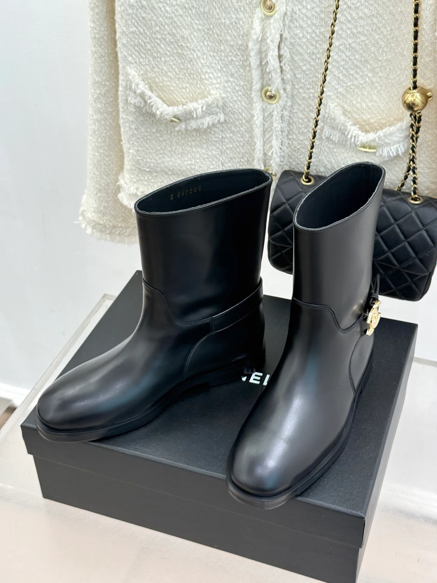 Women's Boots CHANEL 18154847