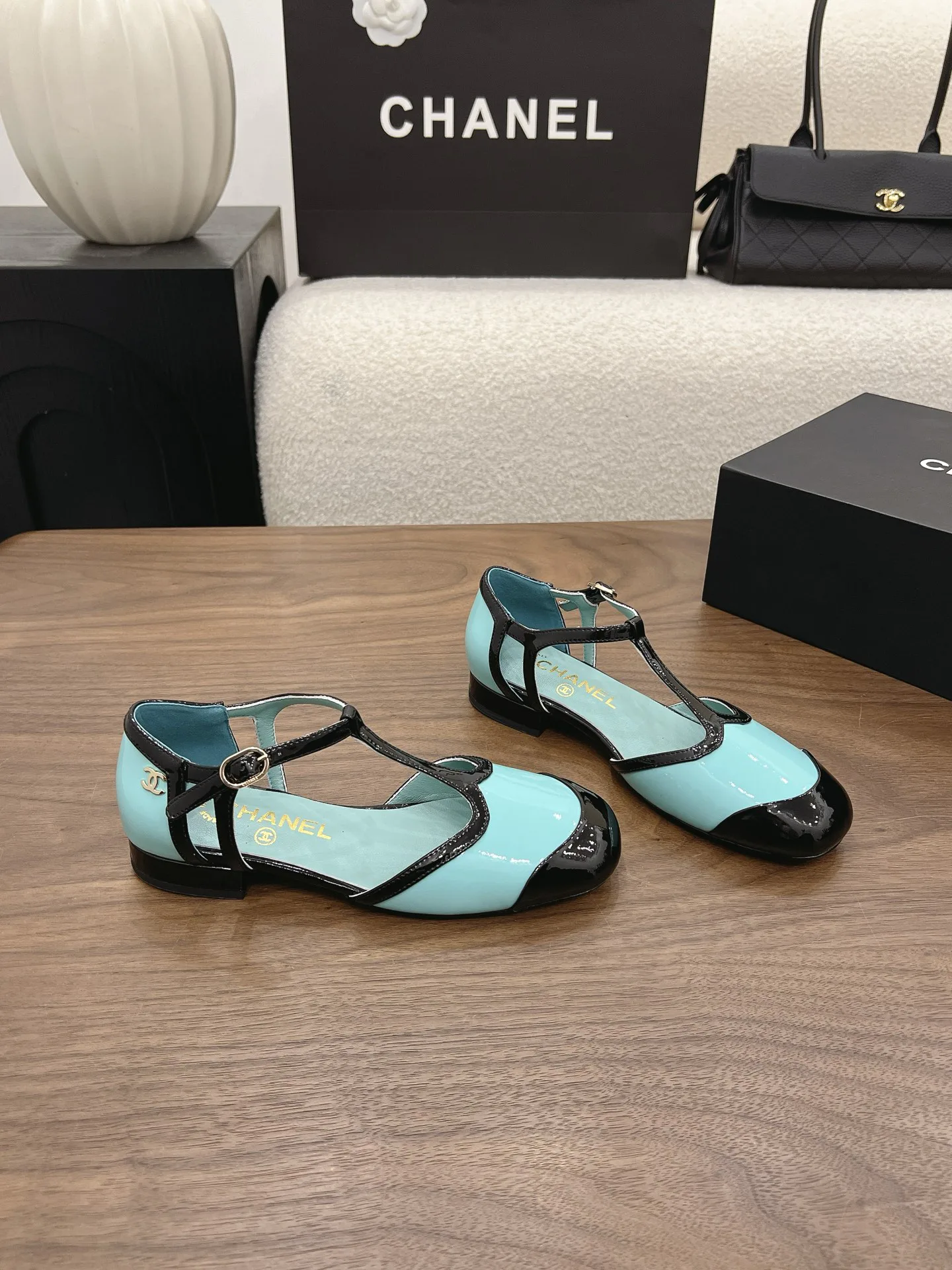 Women's Heels CHANEL 17582674