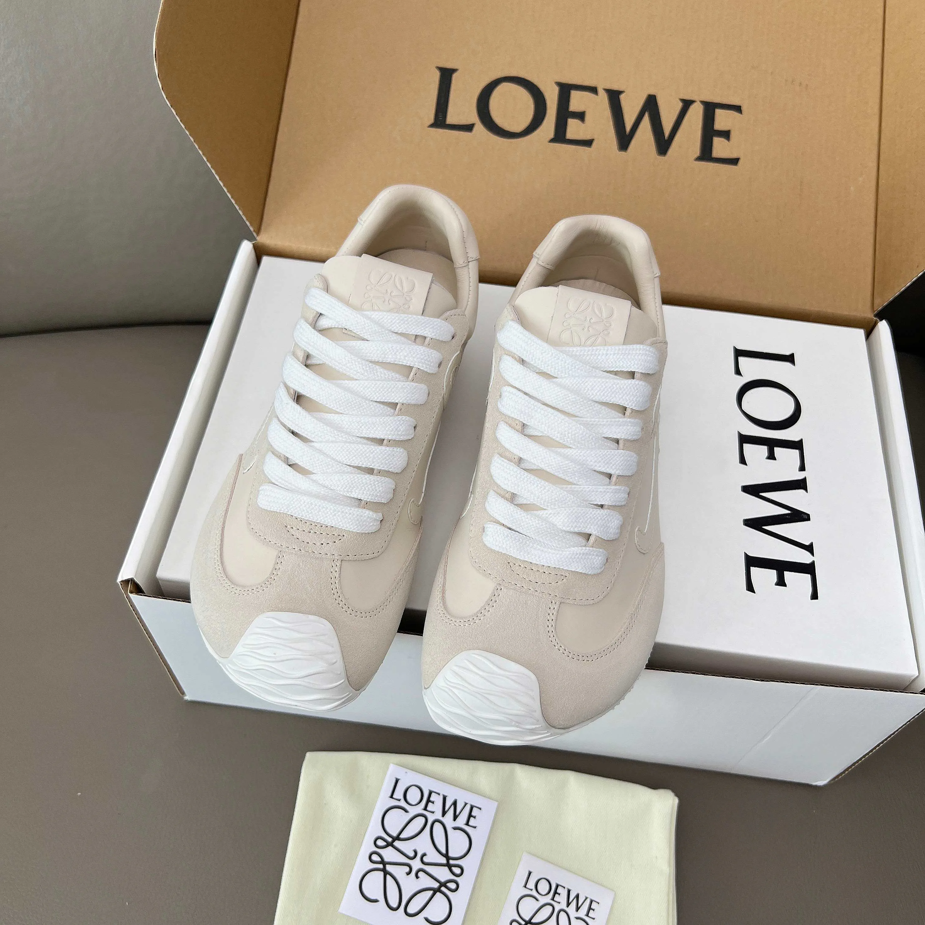 Women's Sneakers LOEWE 18011180