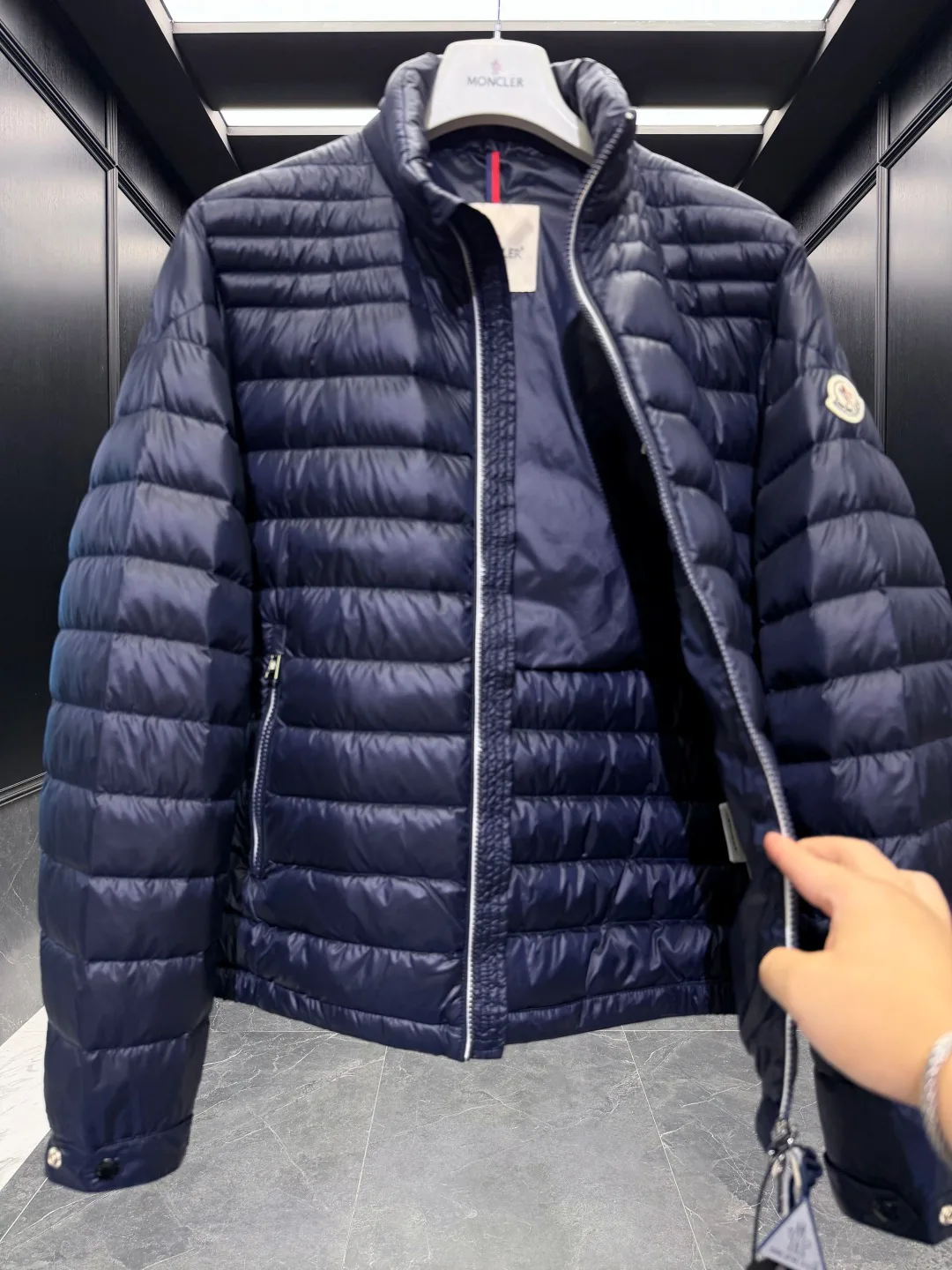 Men's Jackets And Down Jackets MONCLER 18007931