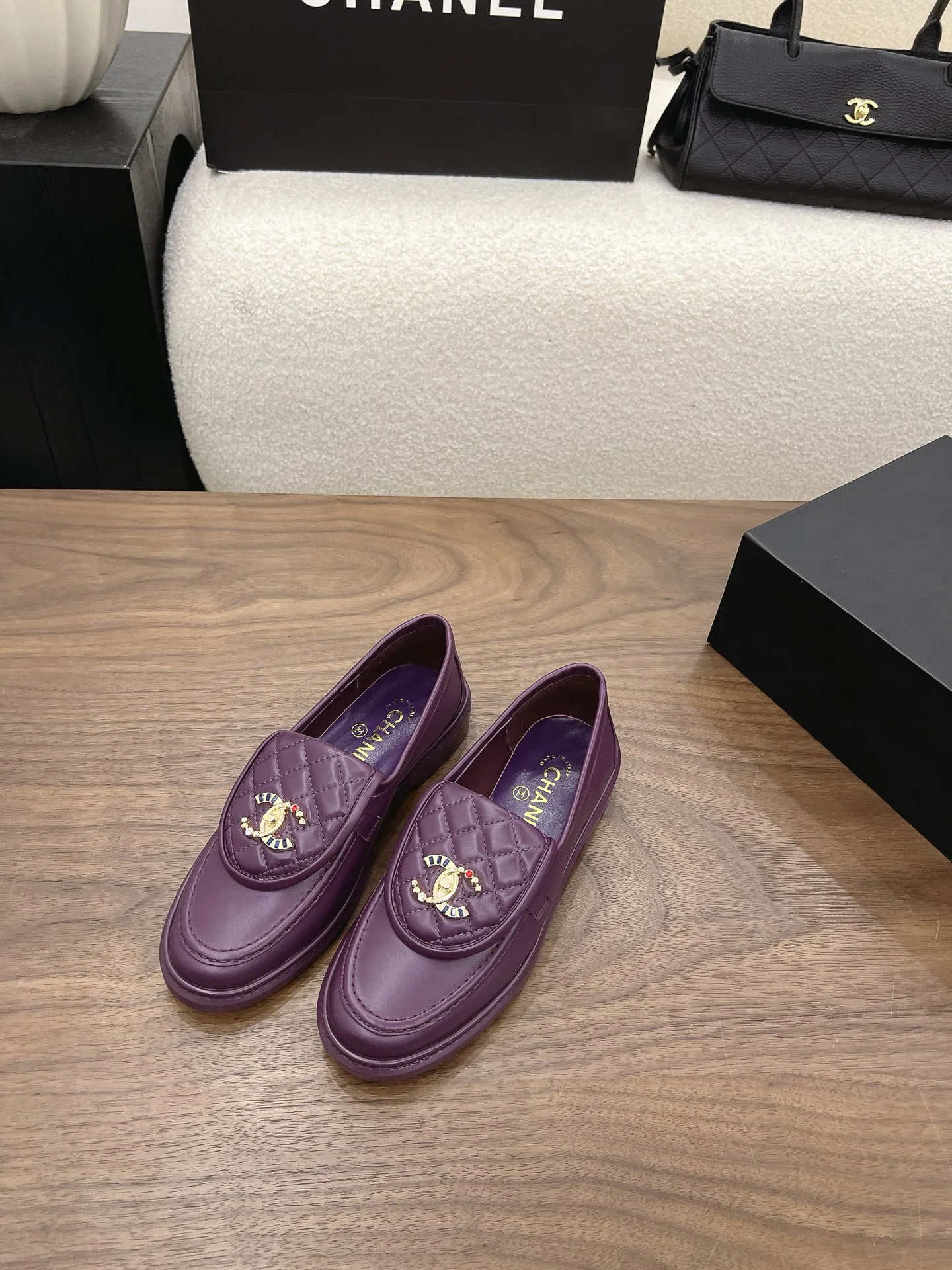 Women's Loafers And Moccasins CHANEL 17303656