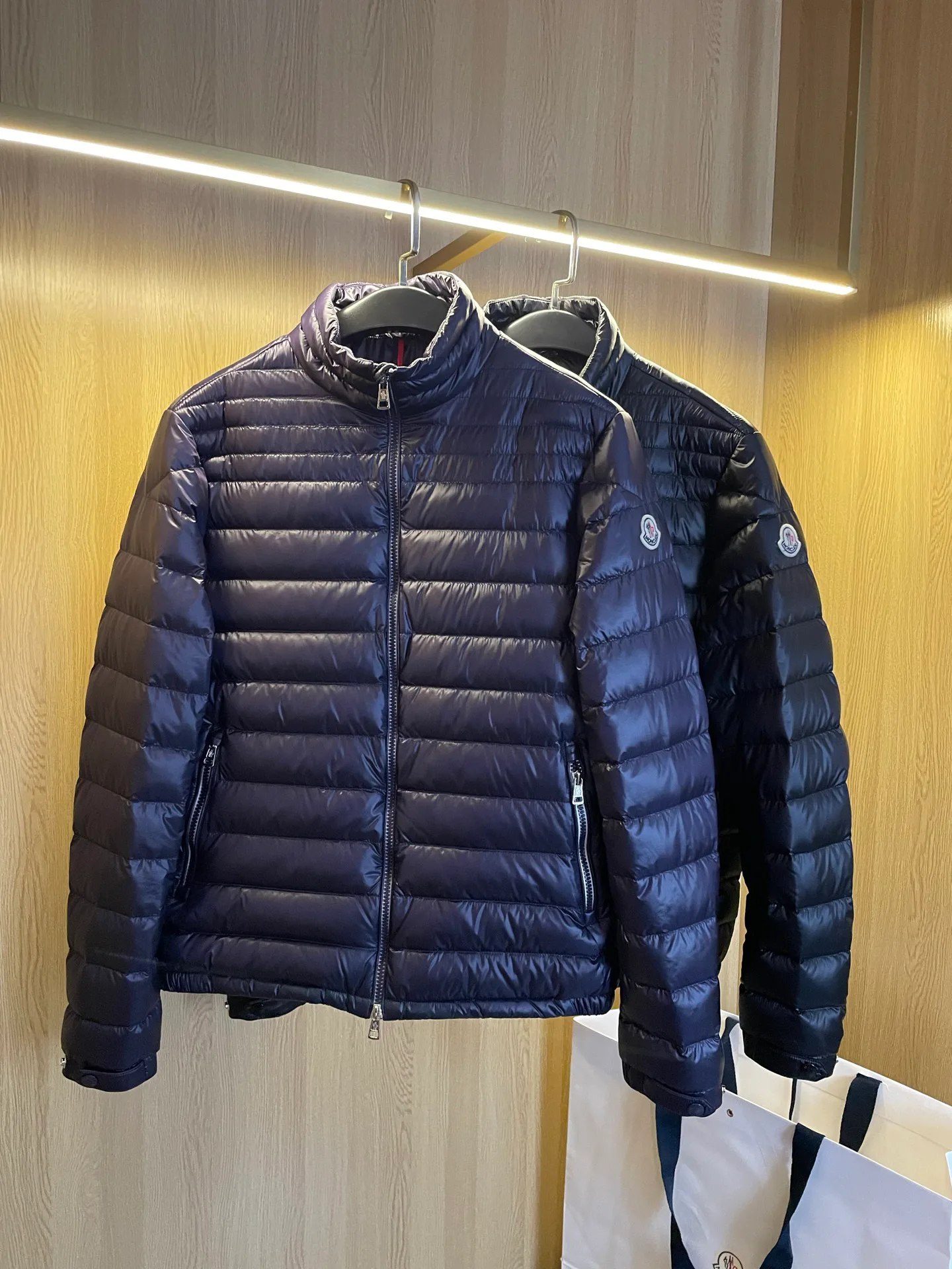 Women's Jackets And Down Jackets MONCLER 17941149