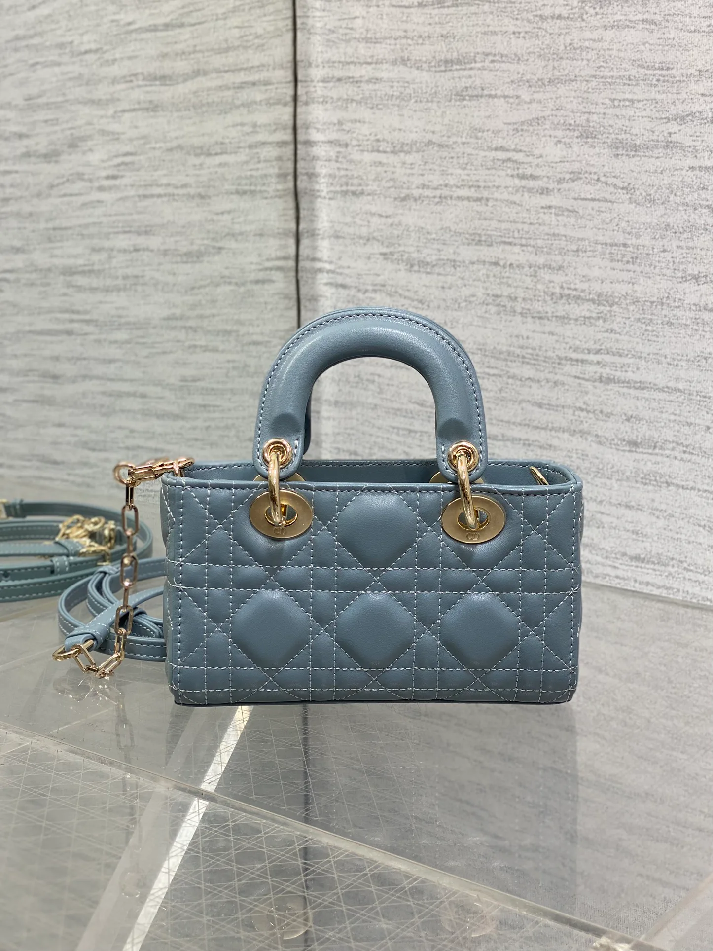 Women's Classic Handbags CHRISTIAN DIOR 17770423