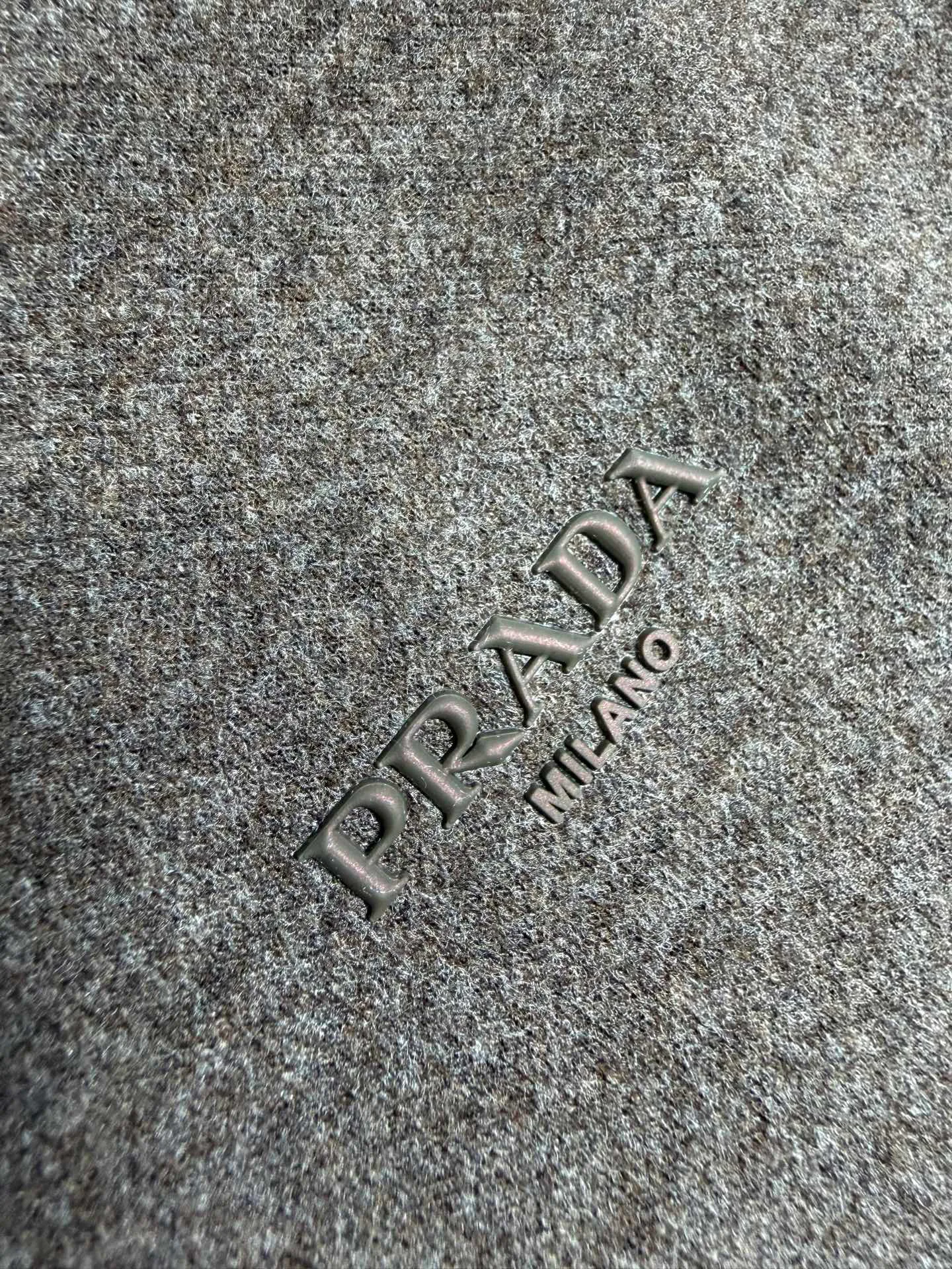 Men's Jumpers And Sweaters PRADA 18269208