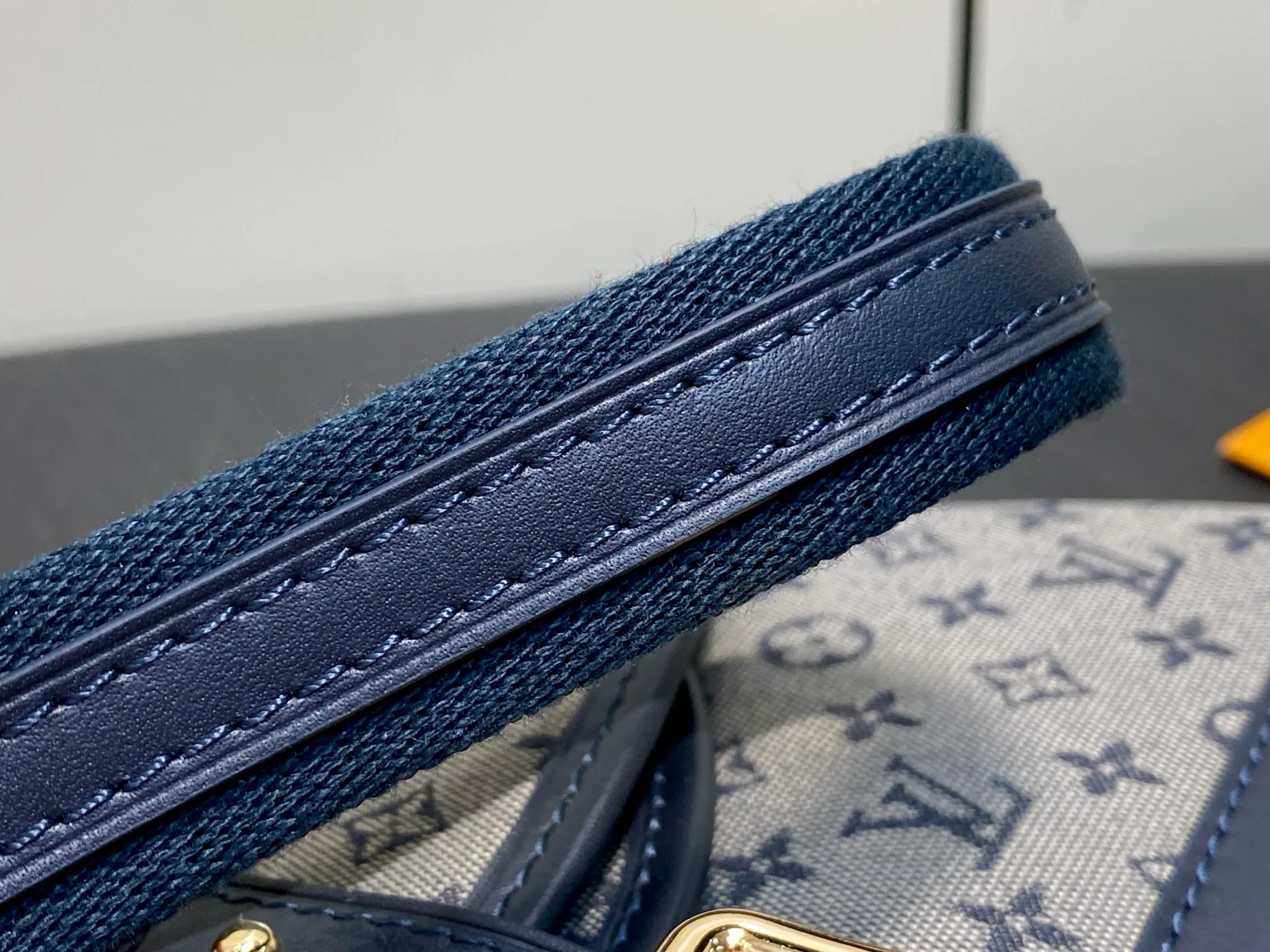 Women's Classic Handbags LOUIS VUITTON 17838909