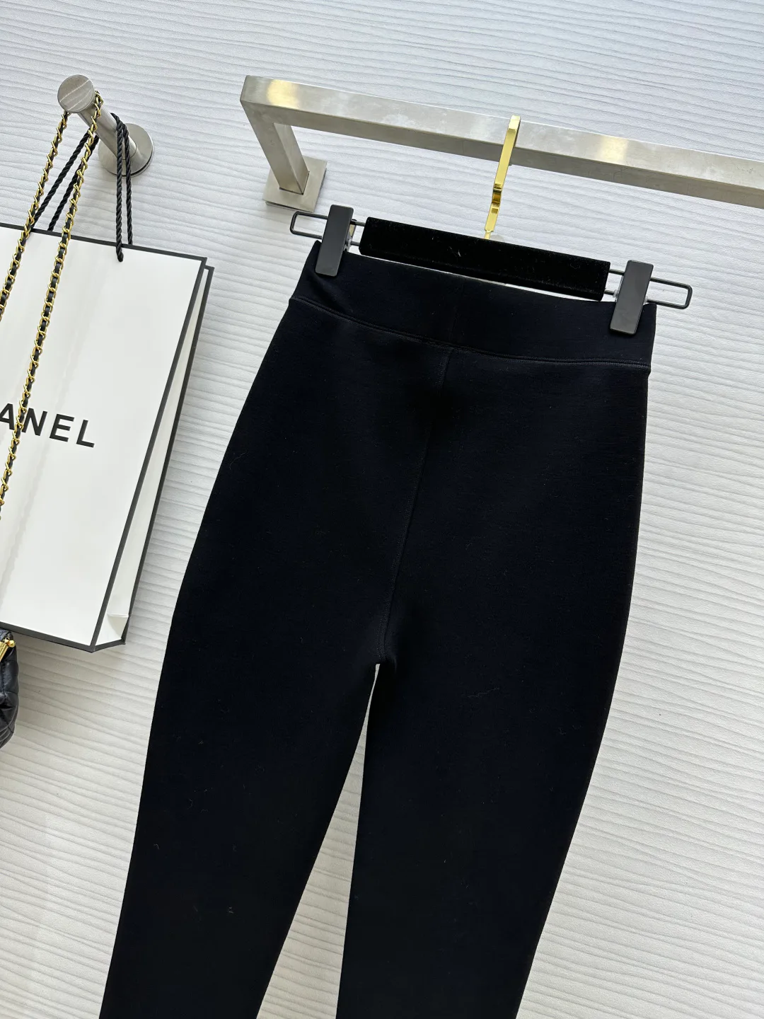 Women's Trousers CHANEL 18276664