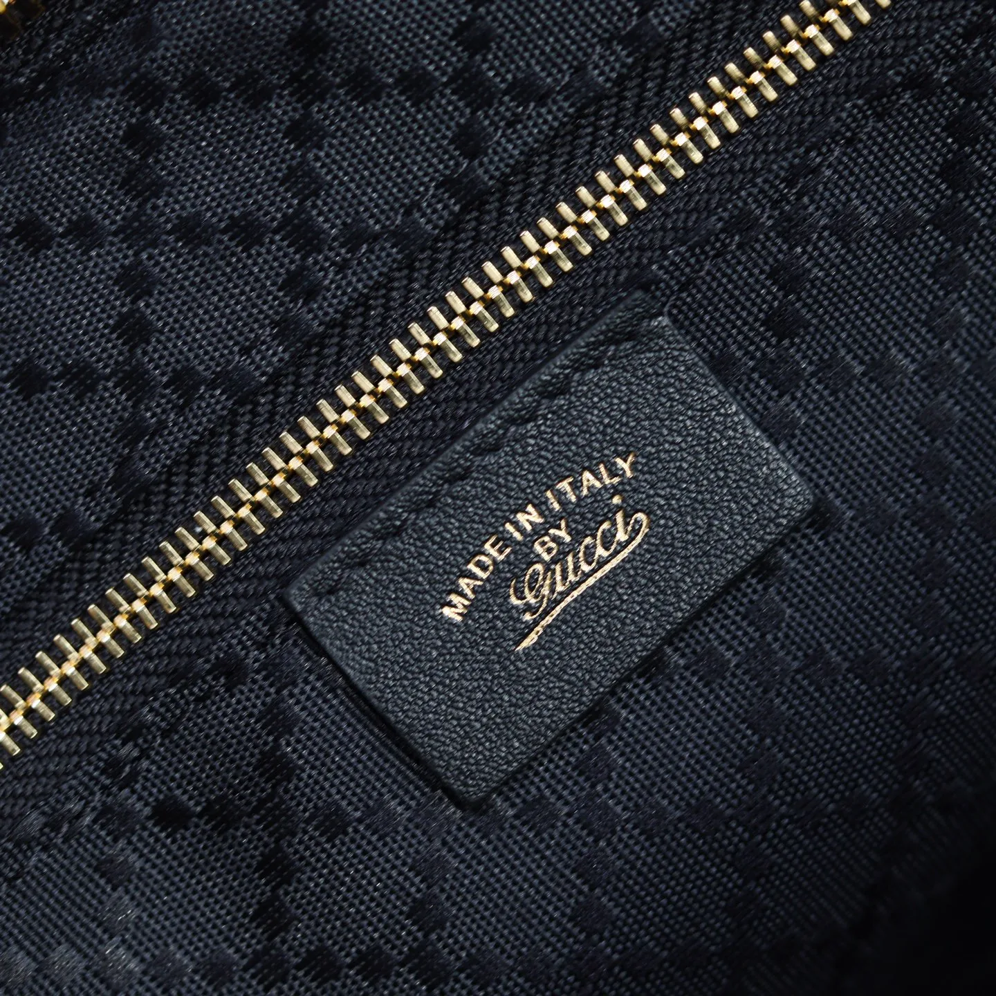 Классические Сумки Женские Gucci 18614484