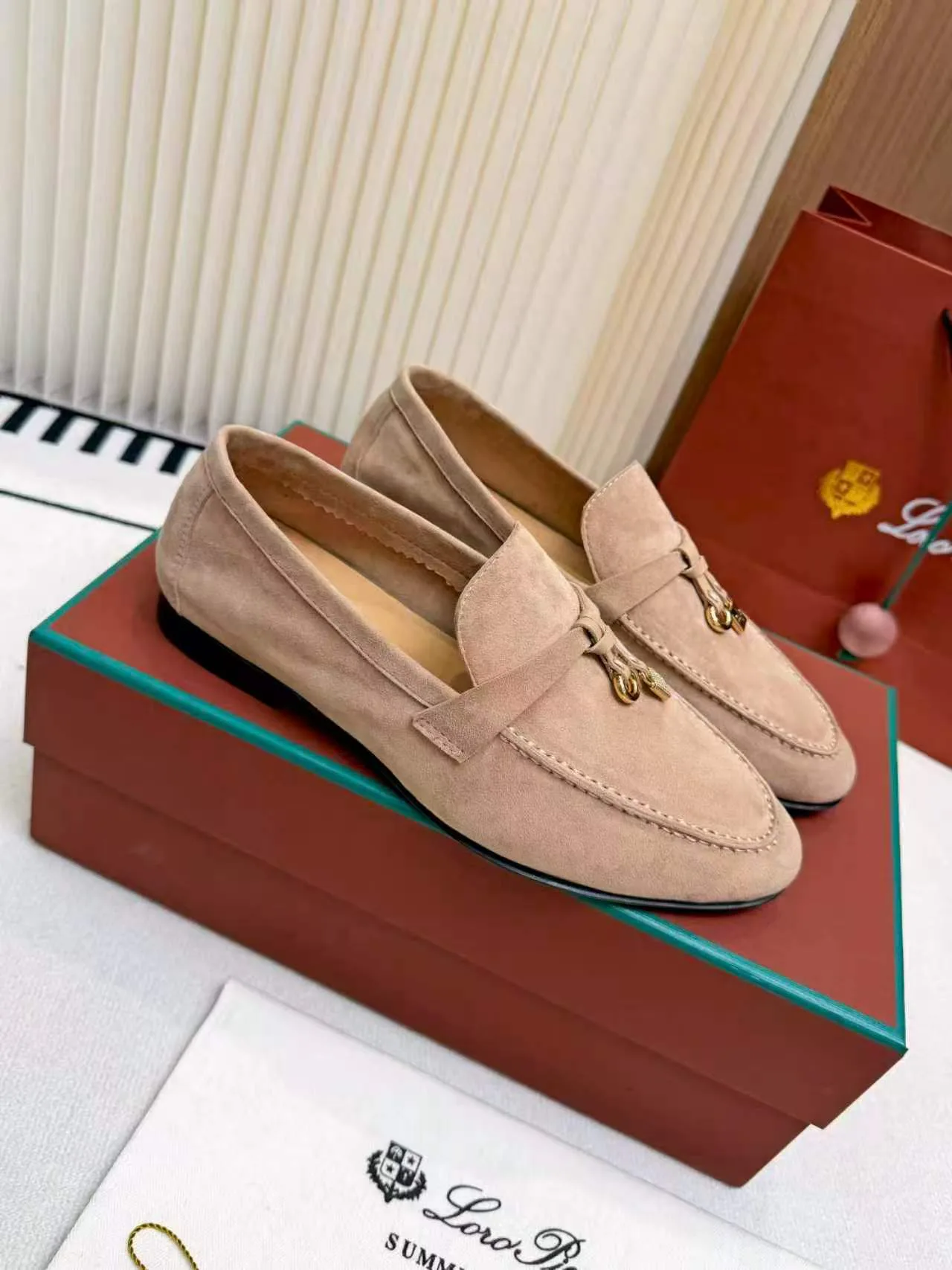 Women's Loafers And Moccasins LORO PIANA 17957161
