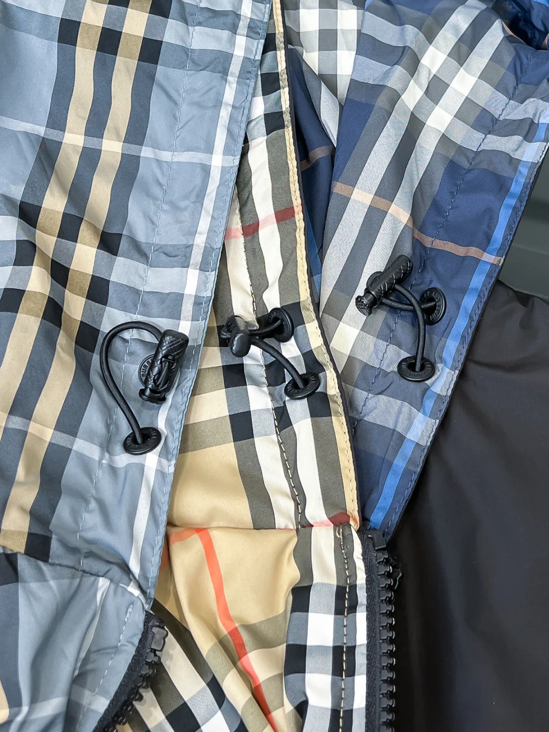 Men's Jackets And Down Jackets BURBERRY 18499066