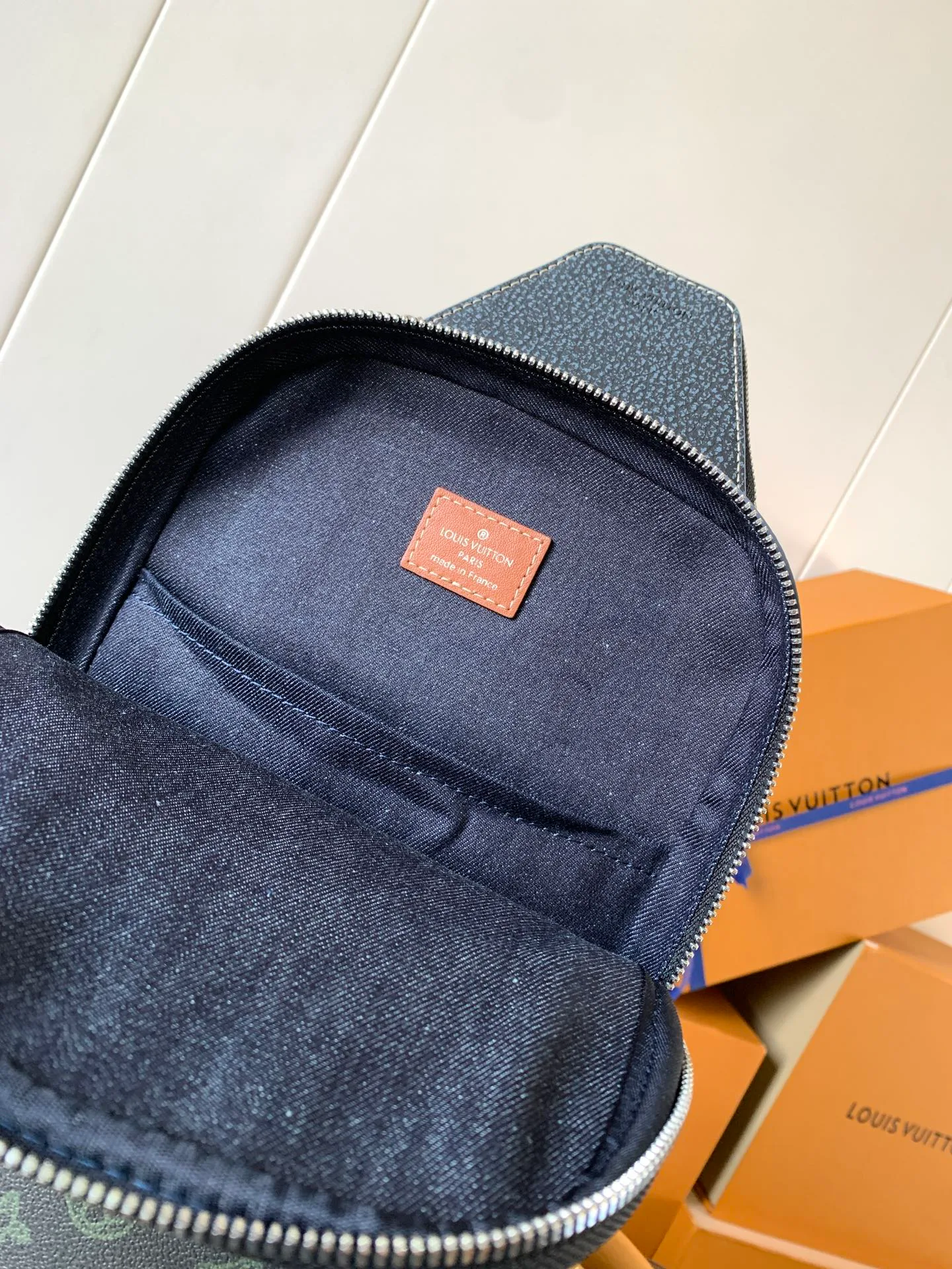 Women's Shoulder Bags LOUIS VUITTON 17948732