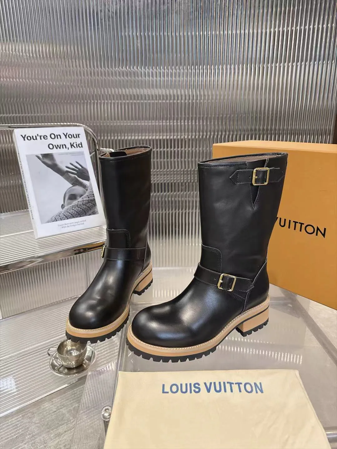 Ботинки Женские Louis Vuitton 18665261
