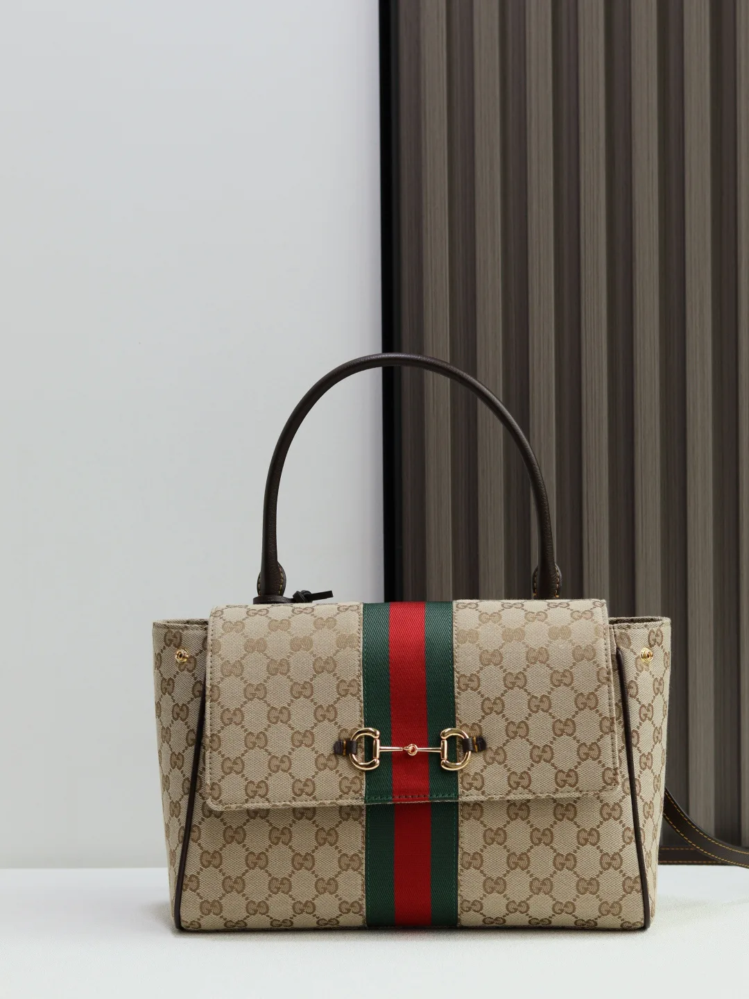 Классические Сумки Женские Gucci 18614577