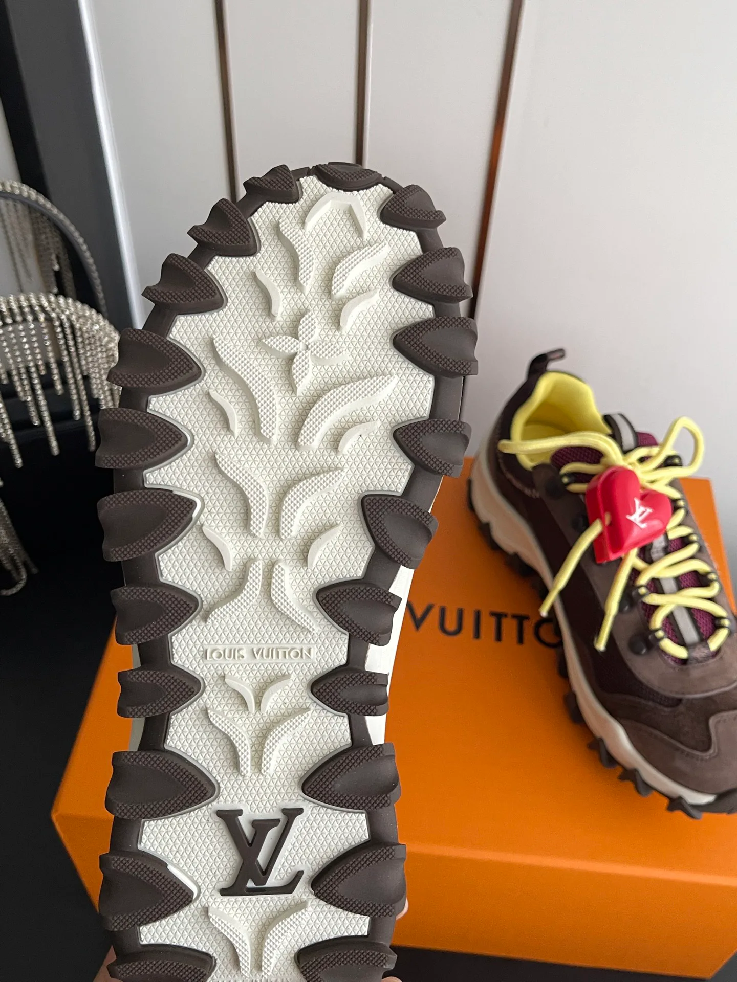 Women's Sneakers LOUIS VUITTON 17554380