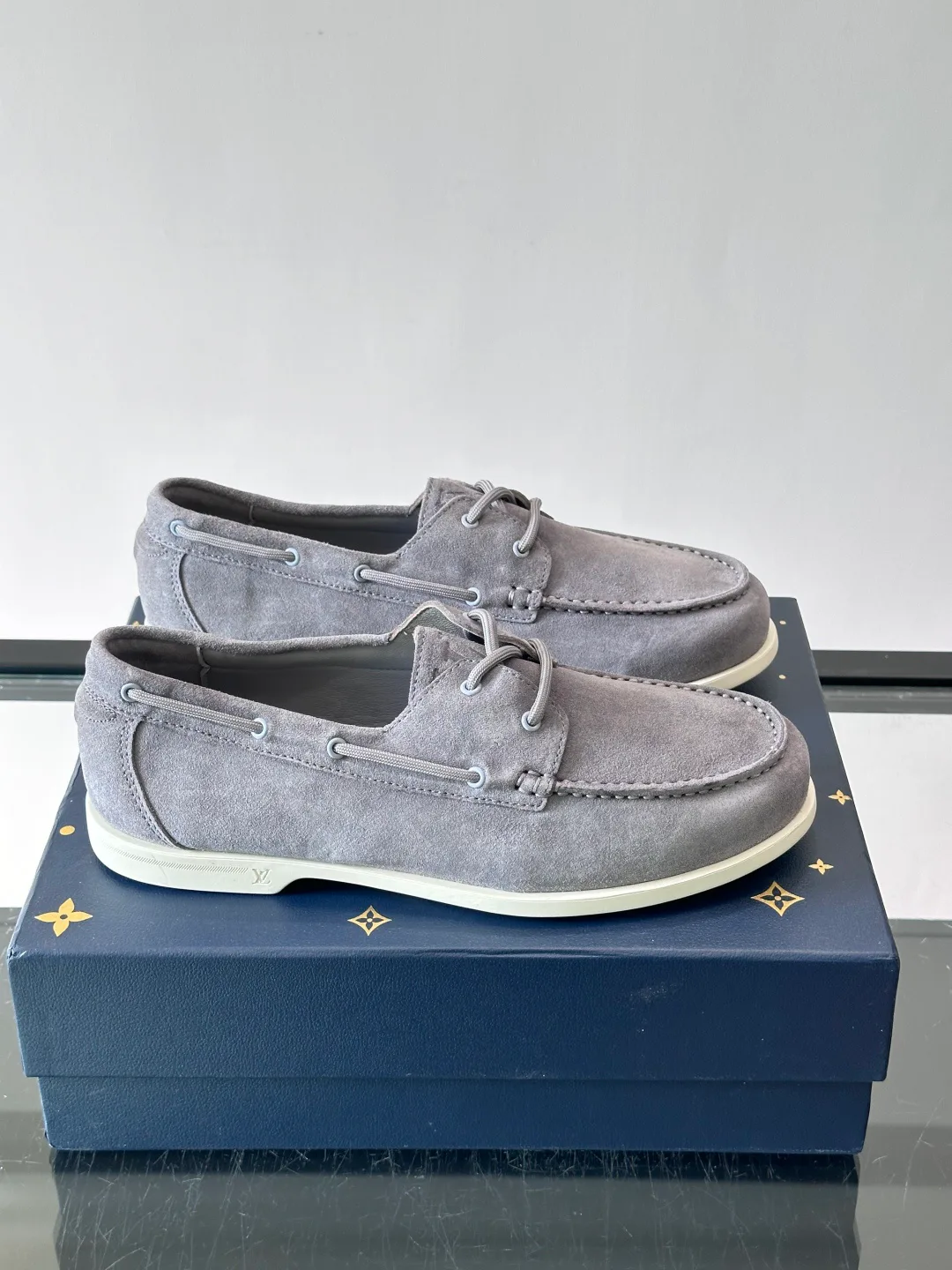 Men's Loafers And Dress Shoes LOUIS VUITTON 17941068